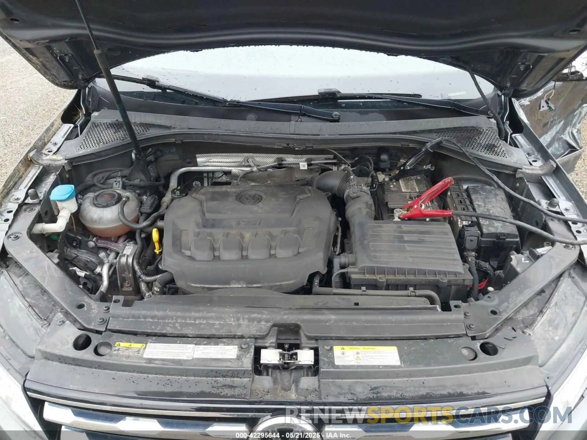 10 Photograph of a damaged car 3VV2B7AXXMM070228 VOLKSWAGEN TIGUAN 2021