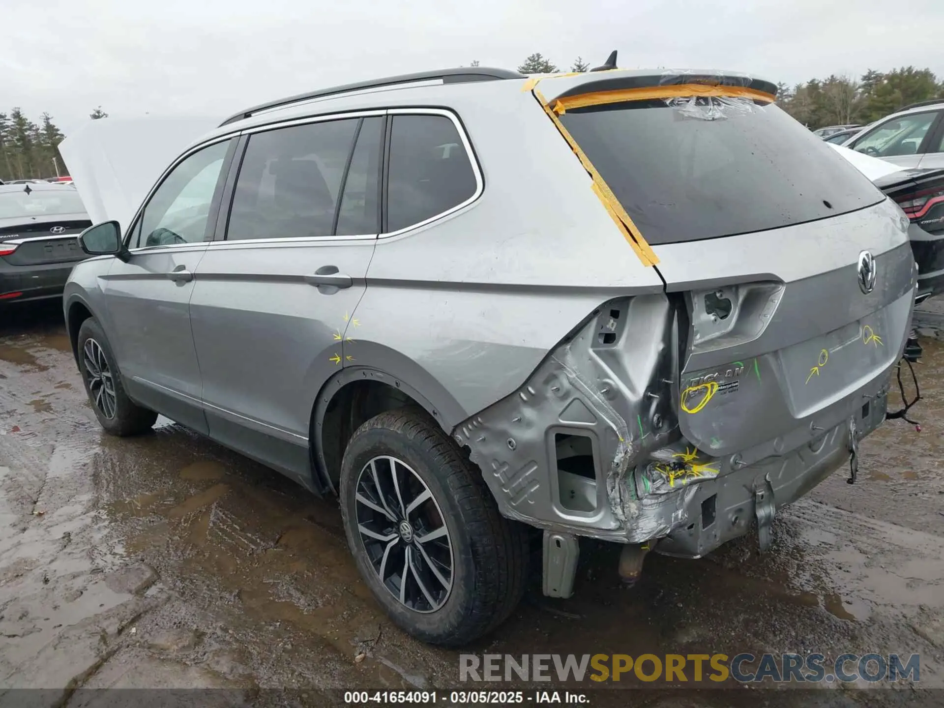 3 Photograph of a damaged car 3VV2B7AXXMM101512 VOLKSWAGEN TIGUAN 2021