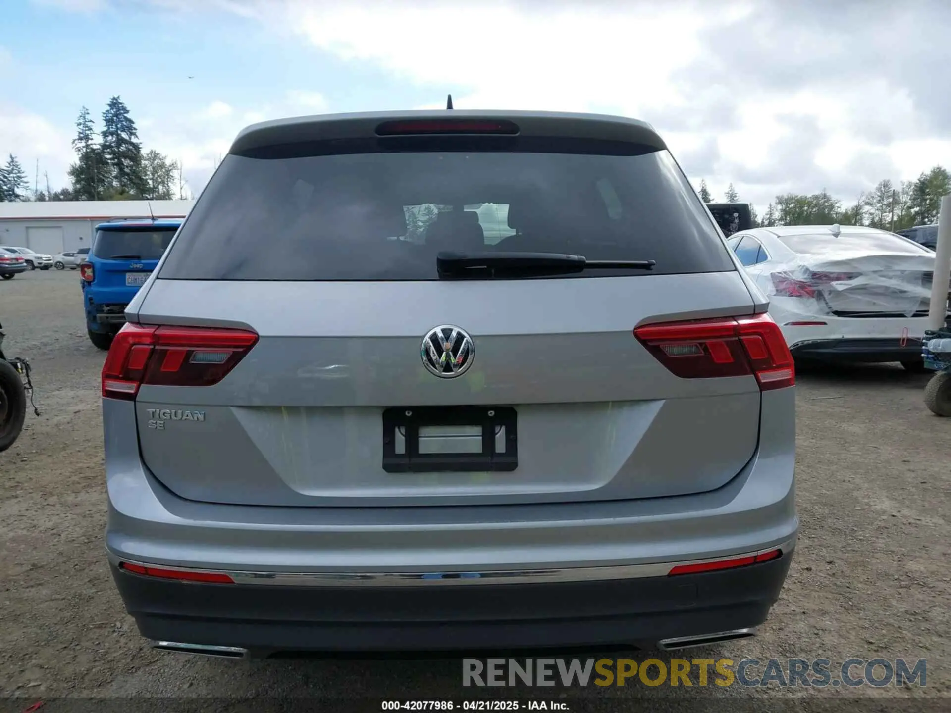 15 Photograph of a damaged car 3VV3B7AX0MM008809 VOLKSWAGEN TIGUAN 2021