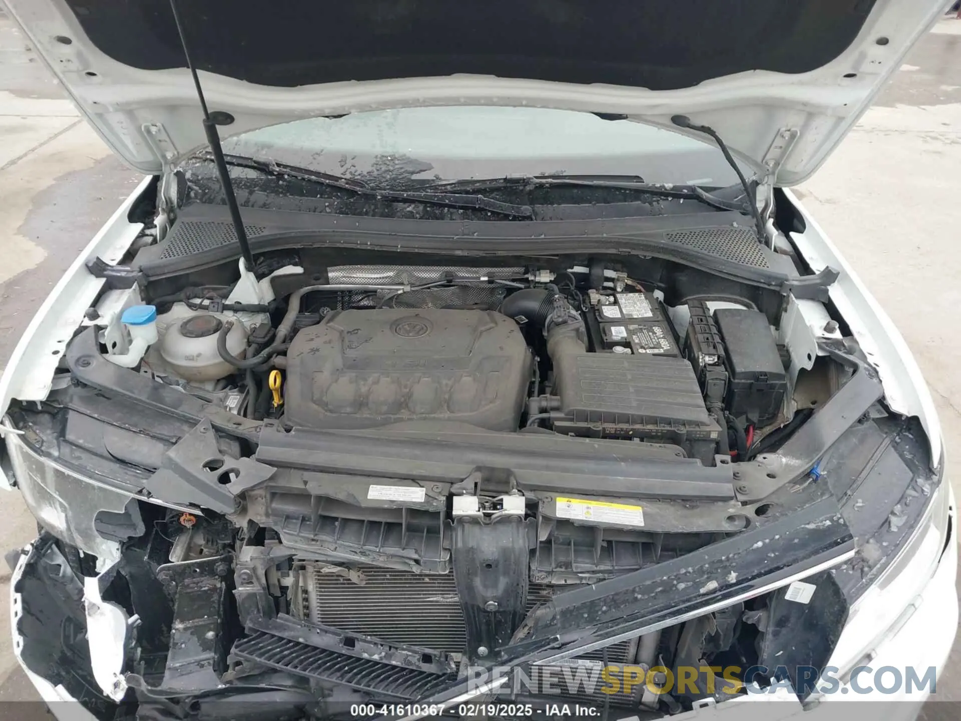 10 Photograph of a damaged car 3VV3B7AX0MM008938 VOLKSWAGEN TIGUAN 2021