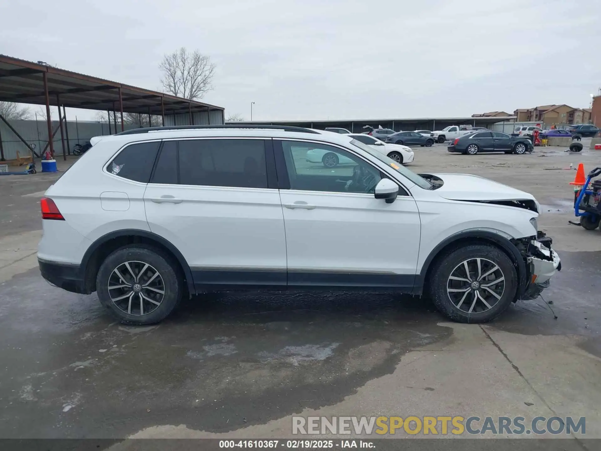 13 Photograph of a damaged car 3VV3B7AX0MM008938 VOLKSWAGEN TIGUAN 2021
