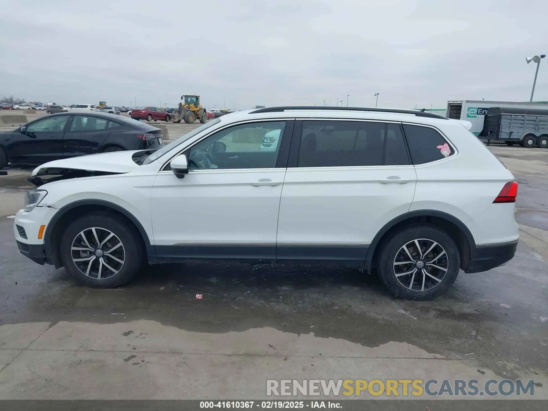 14 Photograph of a damaged car 3VV3B7AX0MM008938 VOLKSWAGEN TIGUAN 2021