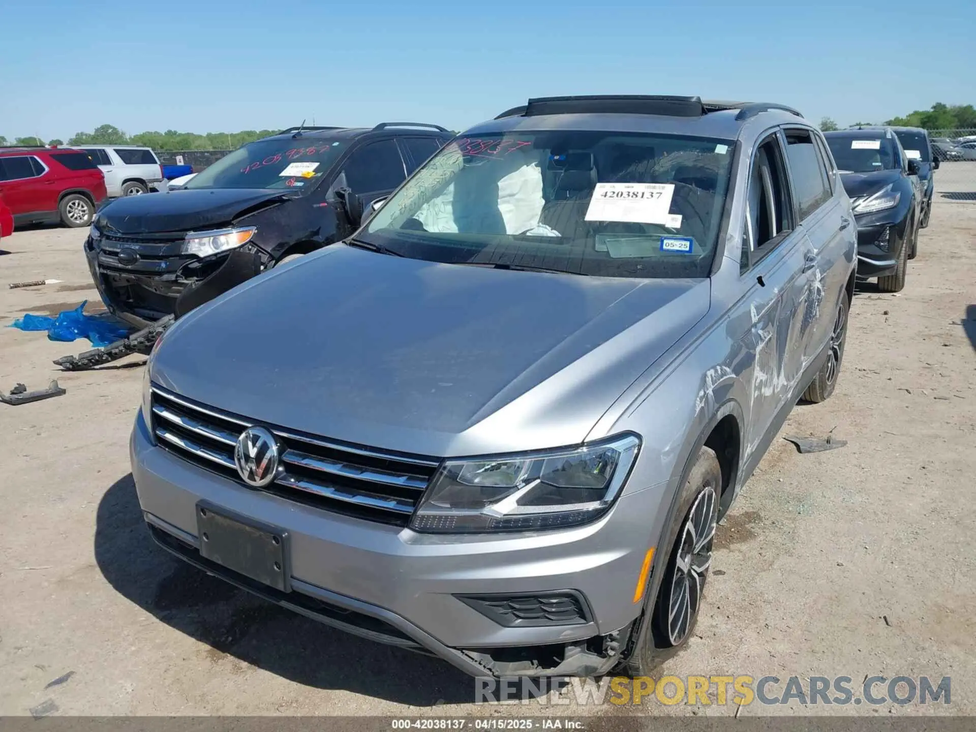 2 Photograph of a damaged car 3VV3B7AX0MM026064 VOLKSWAGEN TIGUAN 2021