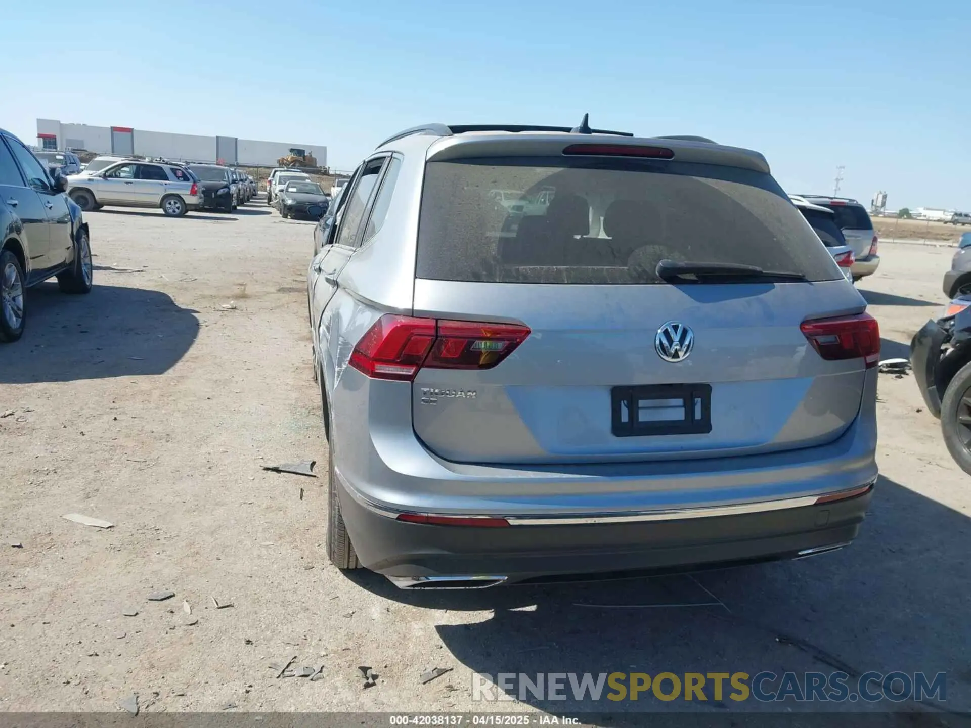 3 Photograph of a damaged car 3VV3B7AX0MM026064 VOLKSWAGEN TIGUAN 2021