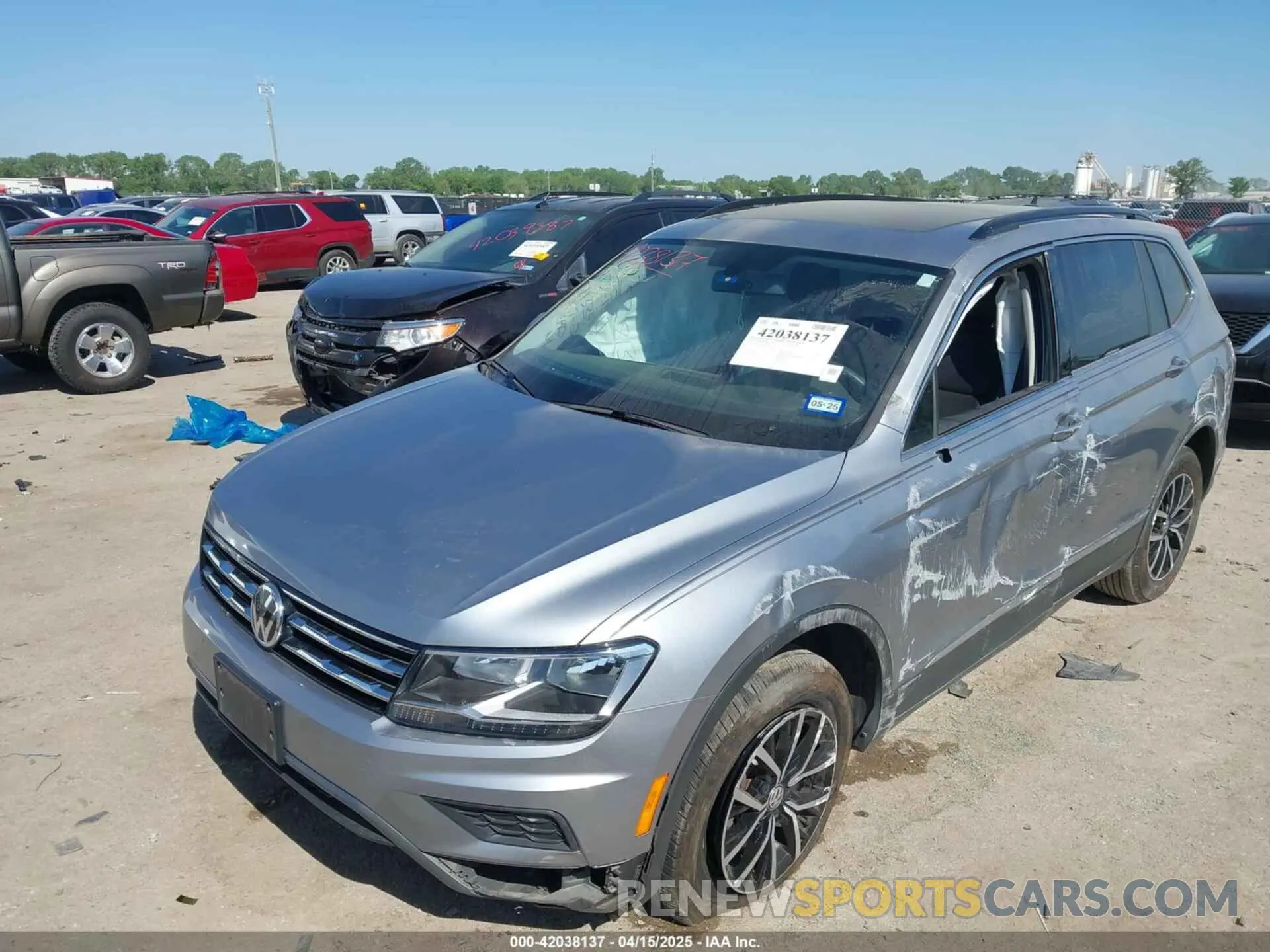 6 Photograph of a damaged car 3VV3B7AX0MM026064 VOLKSWAGEN TIGUAN 2021