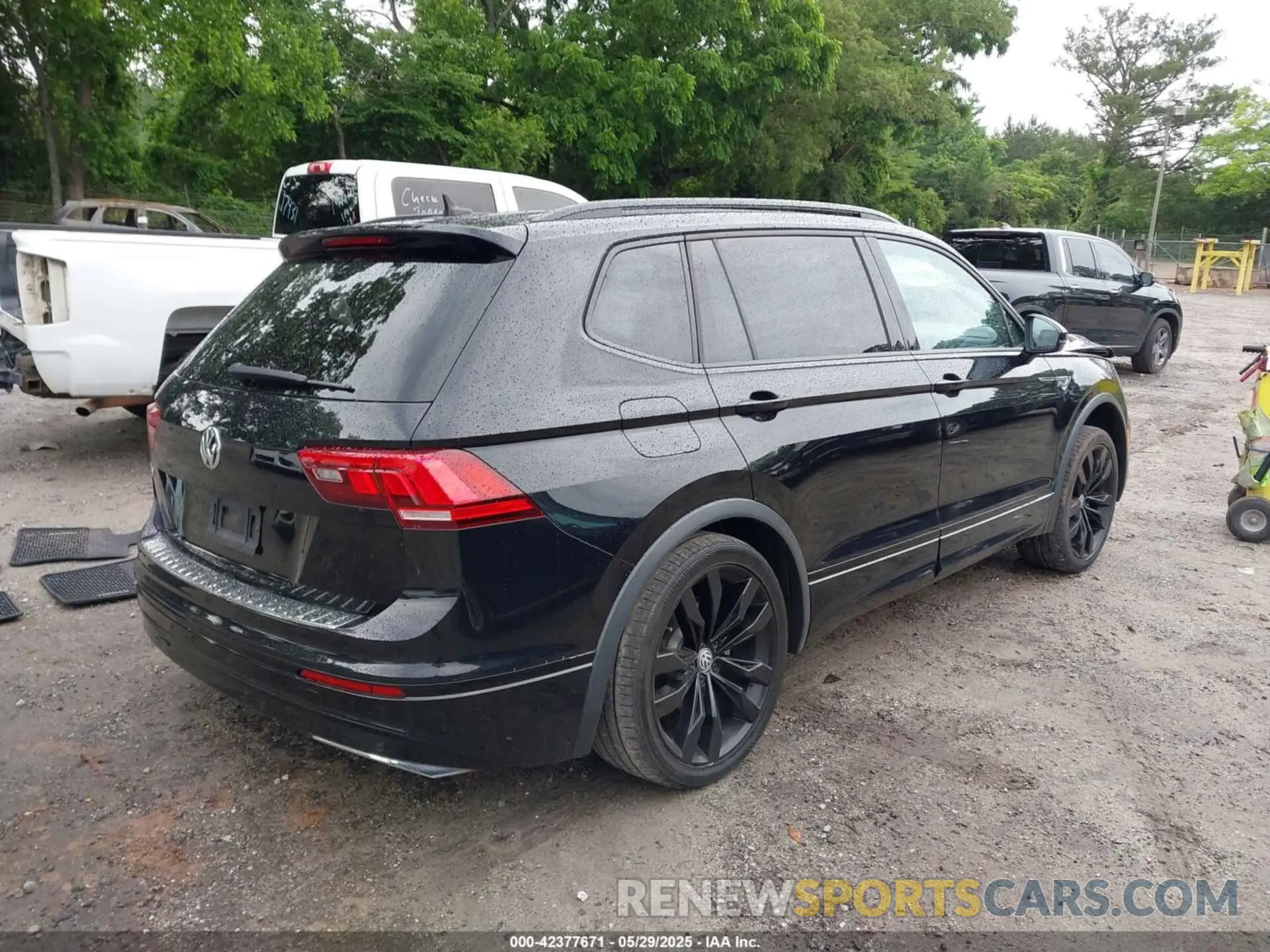 4 Photograph of a damaged car 3VV3B7AX0MM103001 VOLKSWAGEN TIGUAN 2021