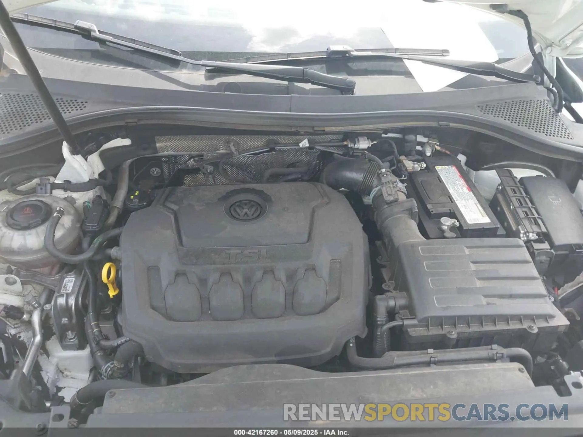 10 Photograph of a damaged car 3VV3B7AX0MM104746 VOLKSWAGEN TIGUAN 2021