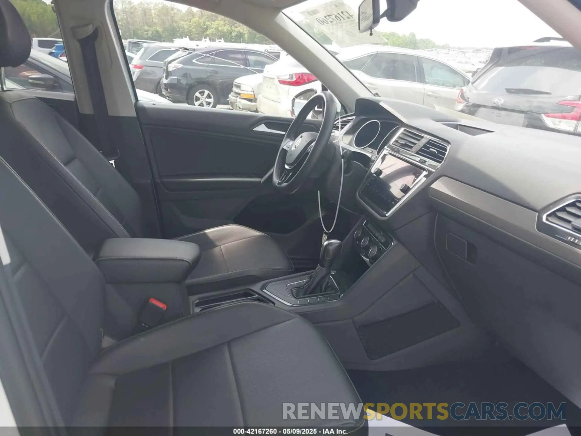 5 Photograph of a damaged car 3VV3B7AX0MM104746 VOLKSWAGEN TIGUAN 2021