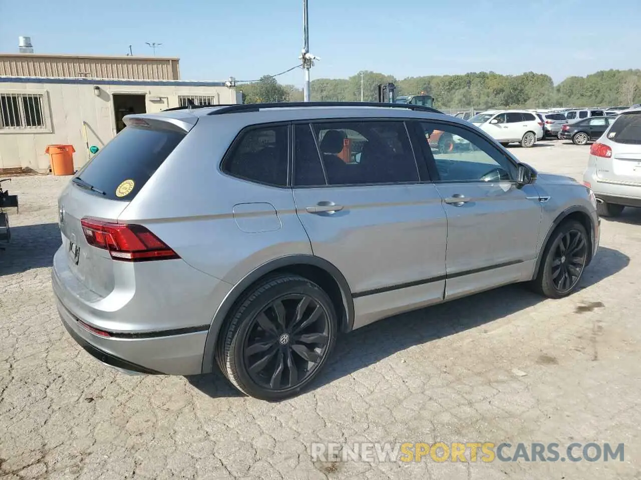 3 Photograph of a damaged car 3VV3B7AX0MM117125 VOLKSWAGEN TIGUAN 2021