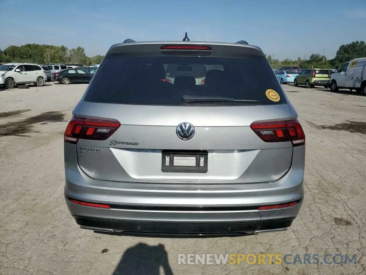 6 Photograph of a damaged car 3VV3B7AX0MM117125 VOLKSWAGEN TIGUAN 2021