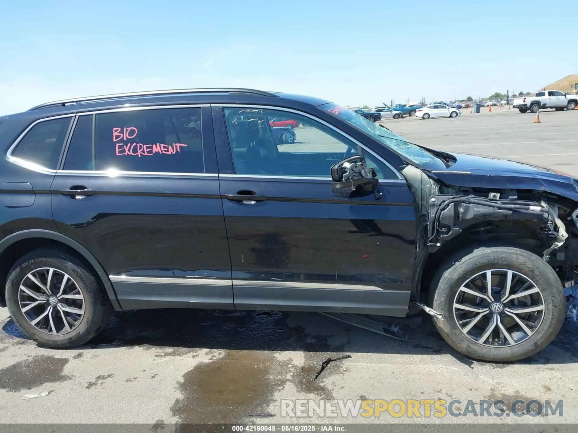 13 Photograph of a damaged car 3VV3B7AX1MM009970 VOLKSWAGEN TIGUAN 2021