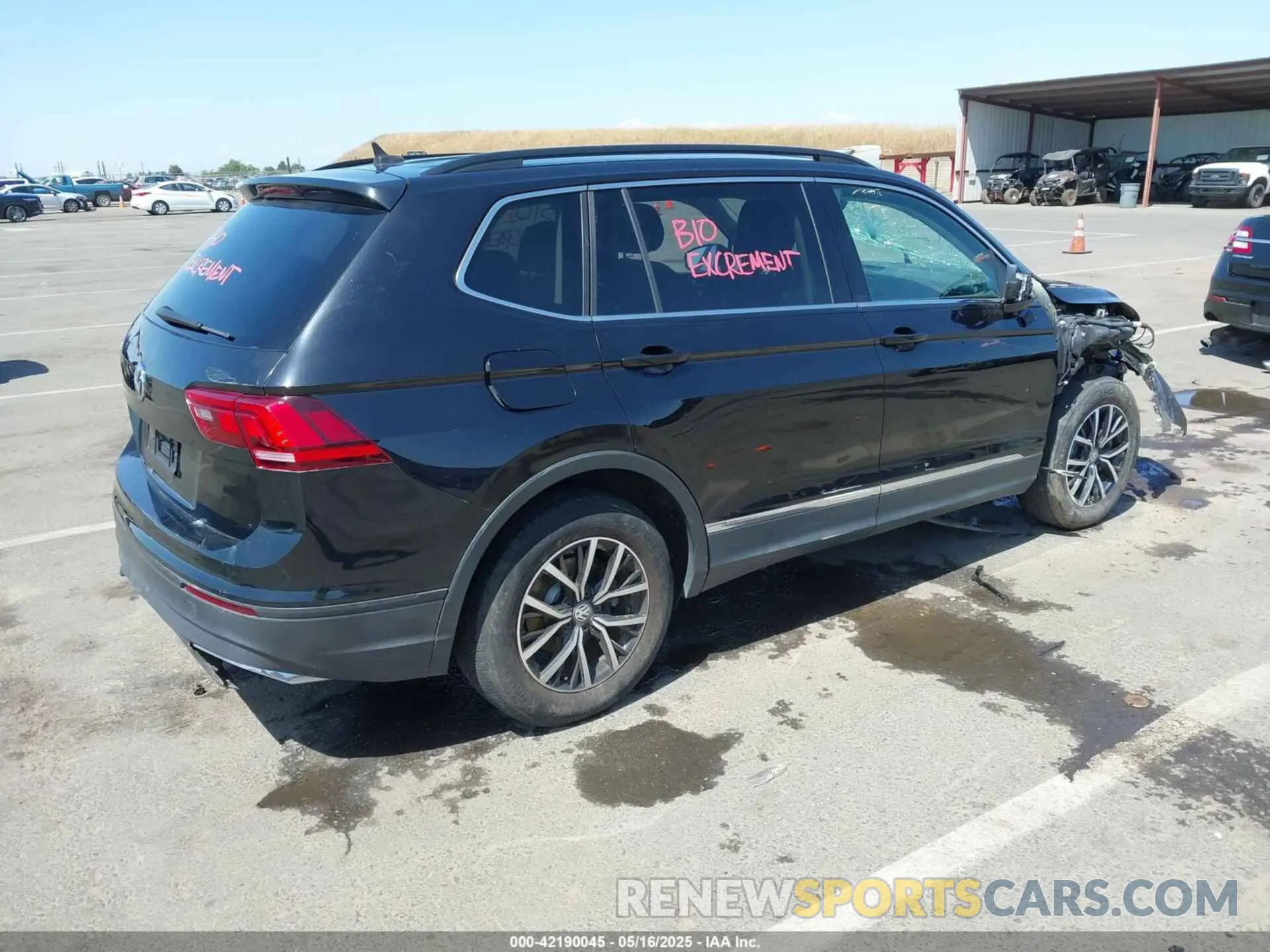 4 Photograph of a damaged car 3VV3B7AX1MM009970 VOLKSWAGEN TIGUAN 2021