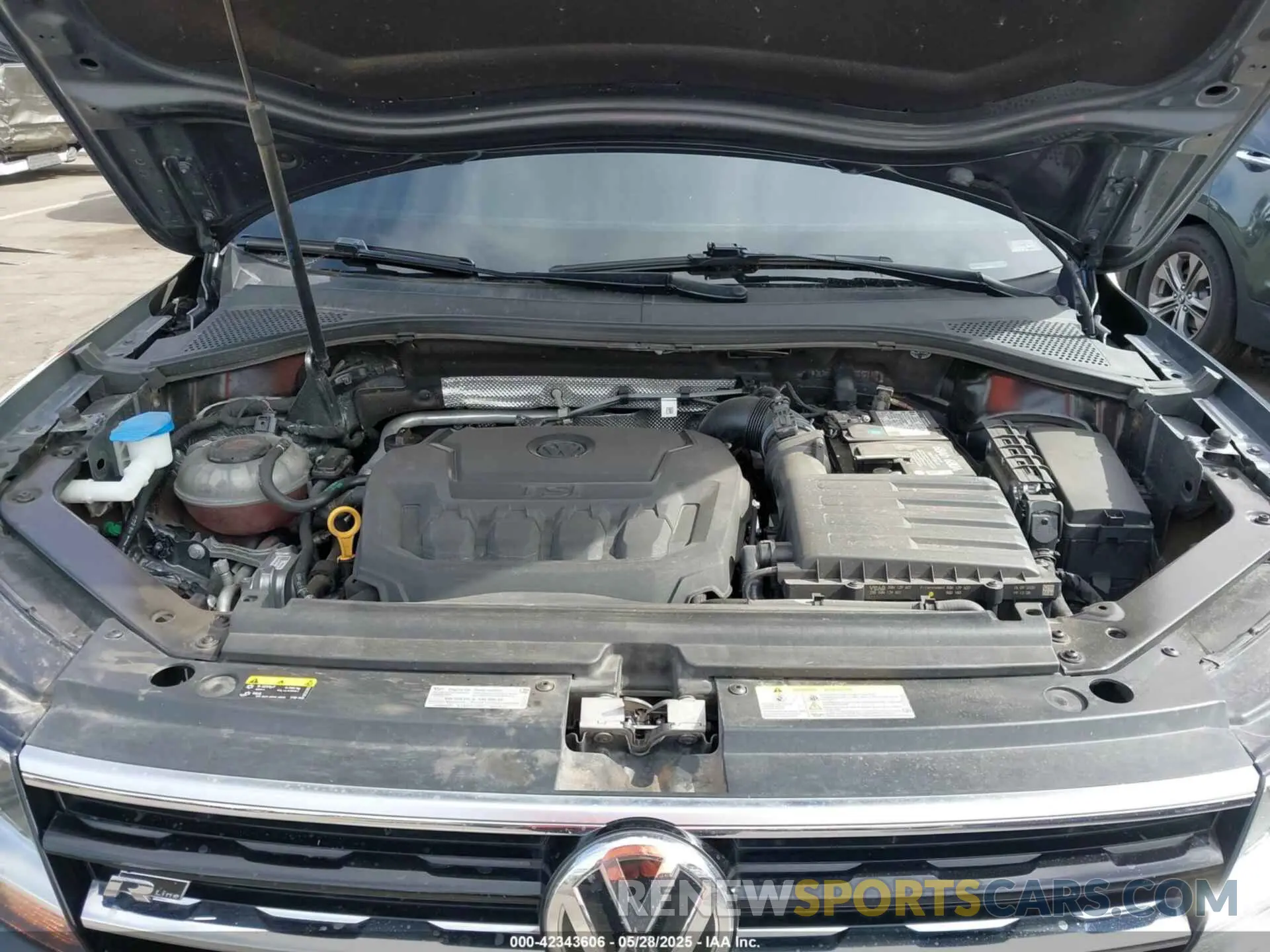 10 Photograph of a damaged car 3VV3B7AX1MM020886 VOLKSWAGEN TIGUAN 2021