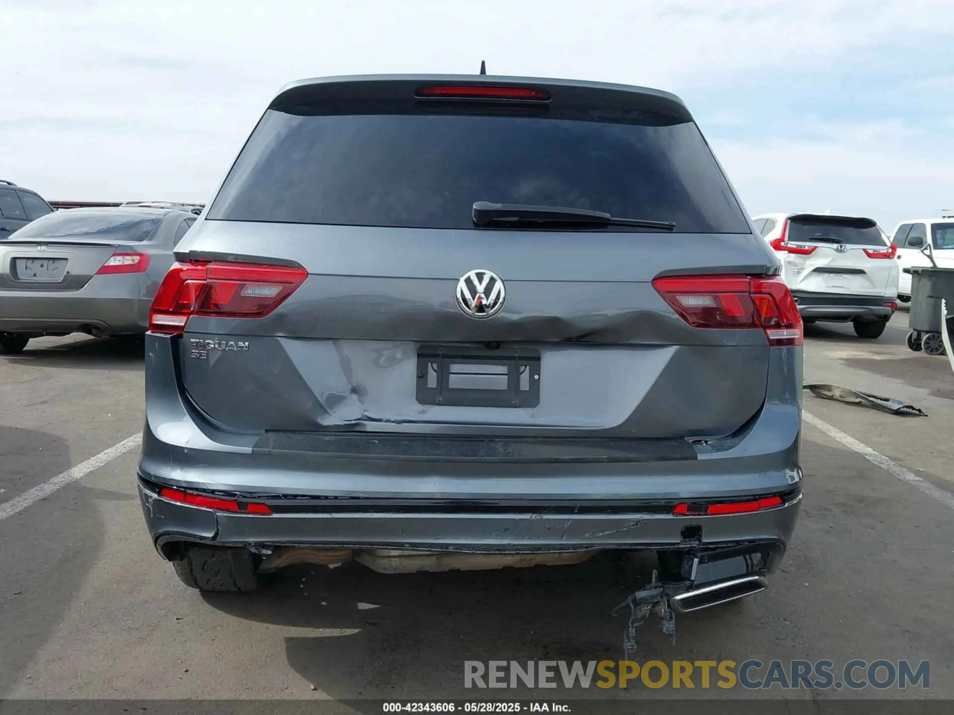 6 Photograph of a damaged car 3VV3B7AX1MM020886 VOLKSWAGEN TIGUAN 2021