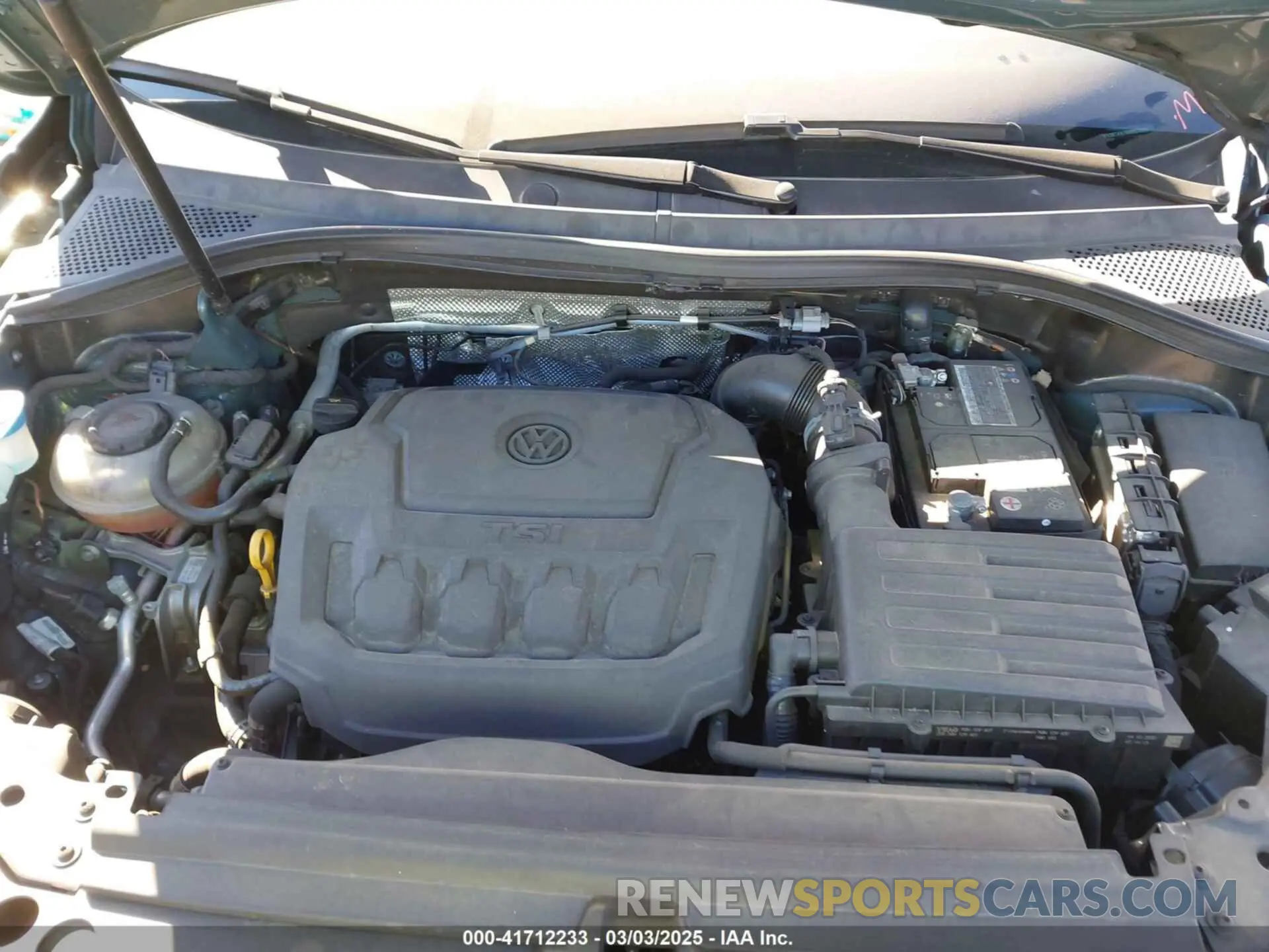 10 Photograph of a damaged car 3VV3B7AX1MM023903 VOLKSWAGEN TIGUAN 2021