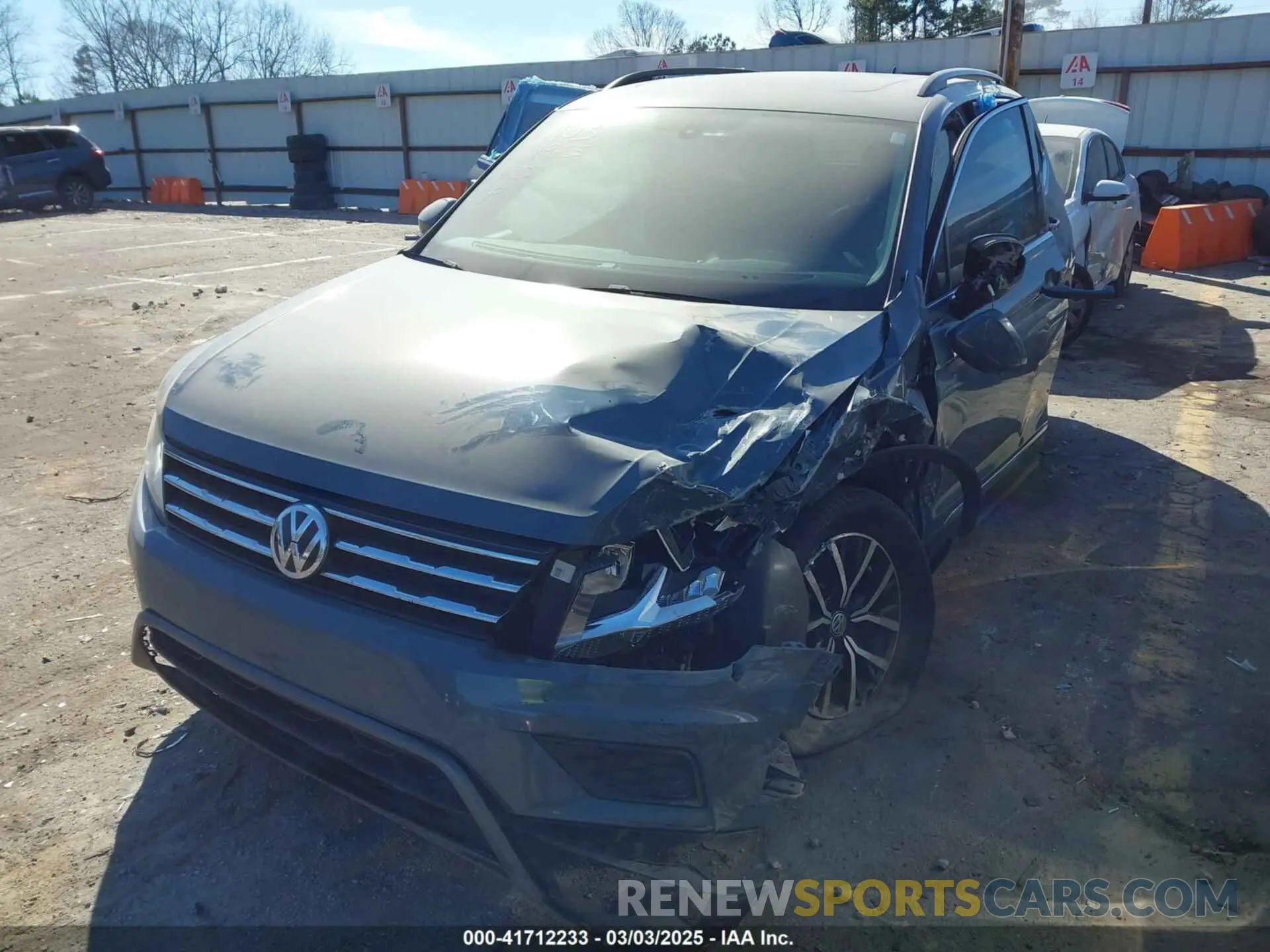 2 Photograph of a damaged car 3VV3B7AX1MM023903 VOLKSWAGEN TIGUAN 2021