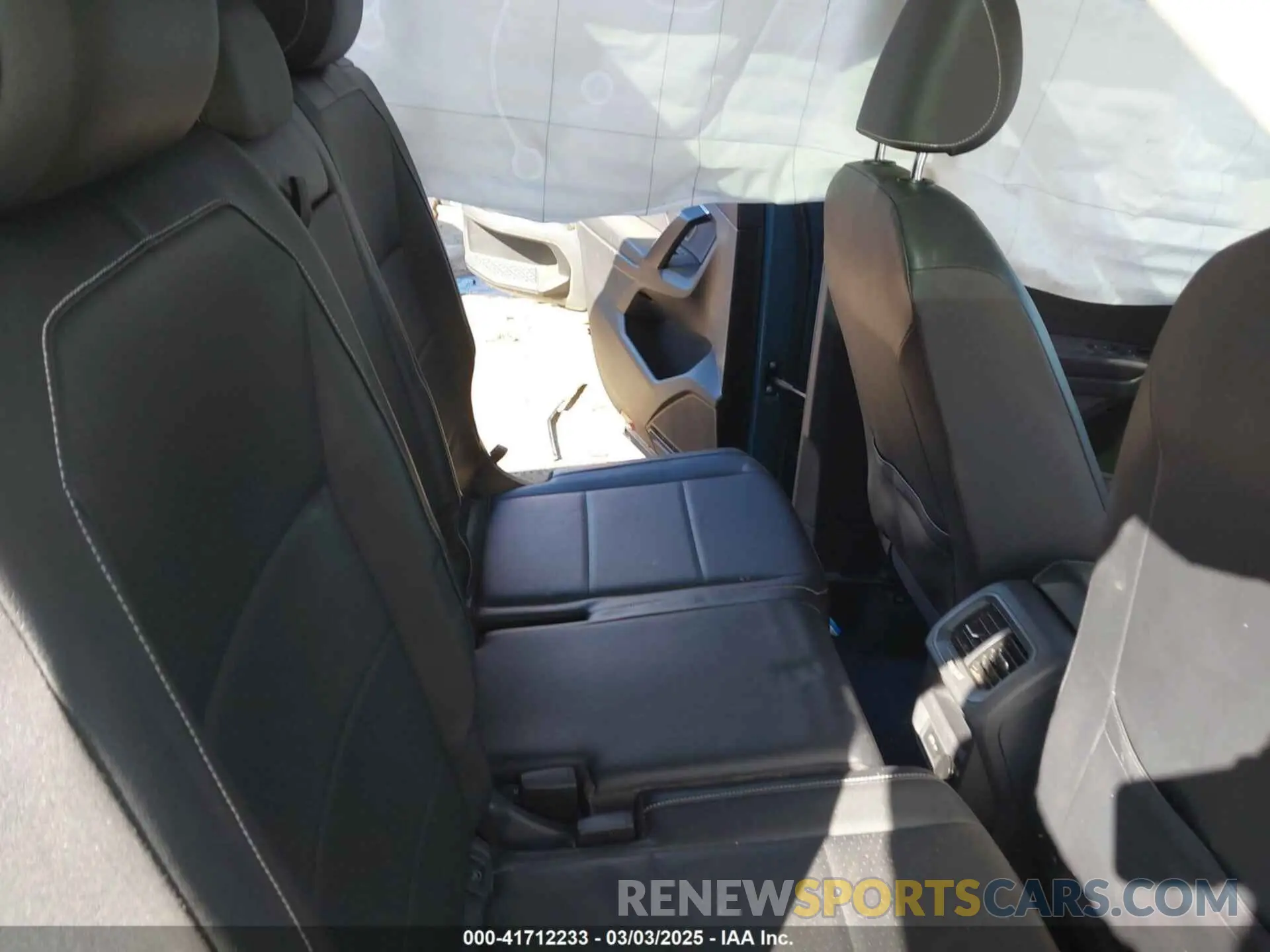 8 Photograph of a damaged car 3VV3B7AX1MM023903 VOLKSWAGEN TIGUAN 2021