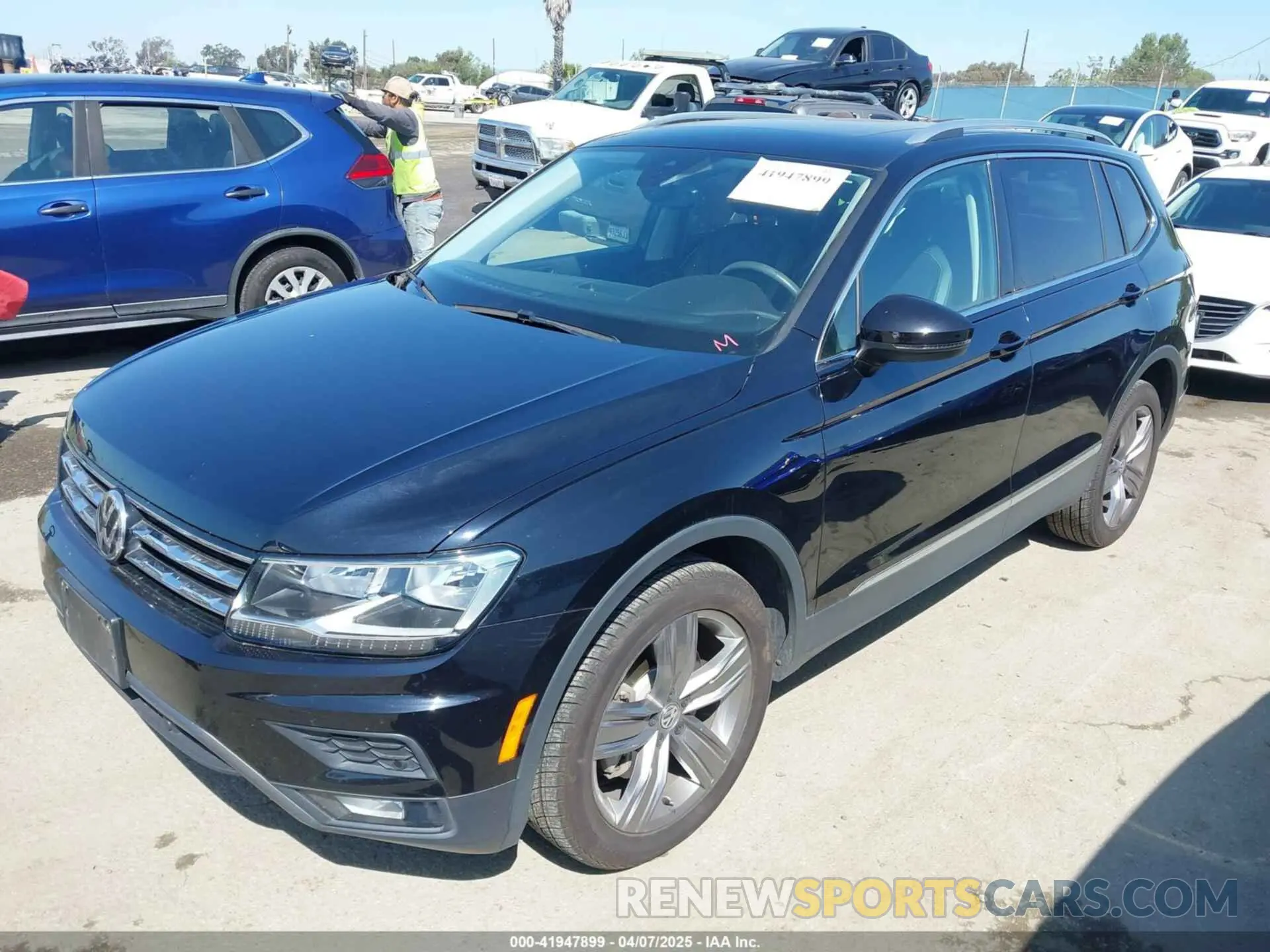 2 Photograph of a damaged car 3VV3B7AX1MM045478 VOLKSWAGEN TIGUAN 2021