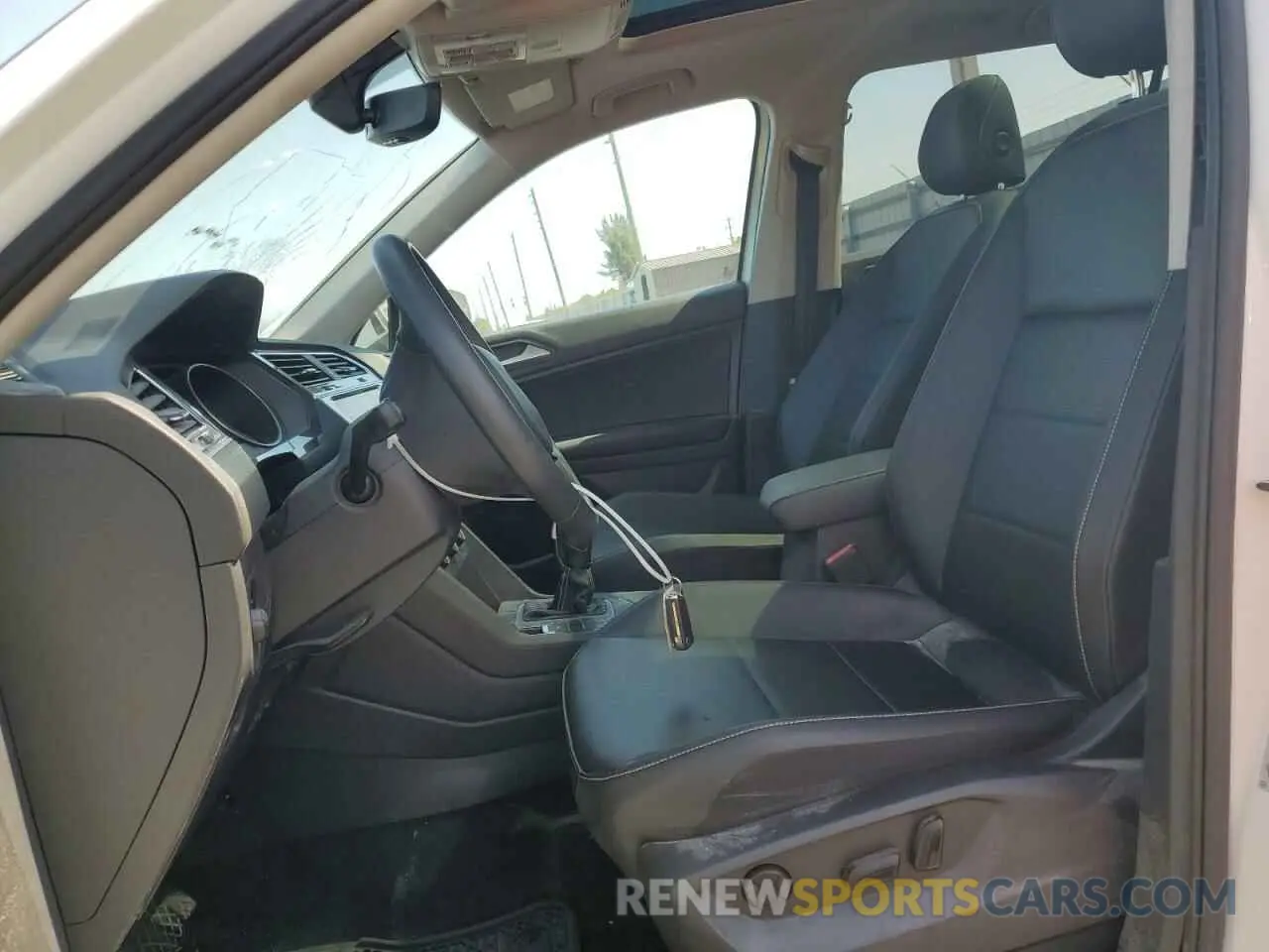 7 Photograph of a damaged car 3VV3B7AX1MM049000 VOLKSWAGEN TIGUAN 2021