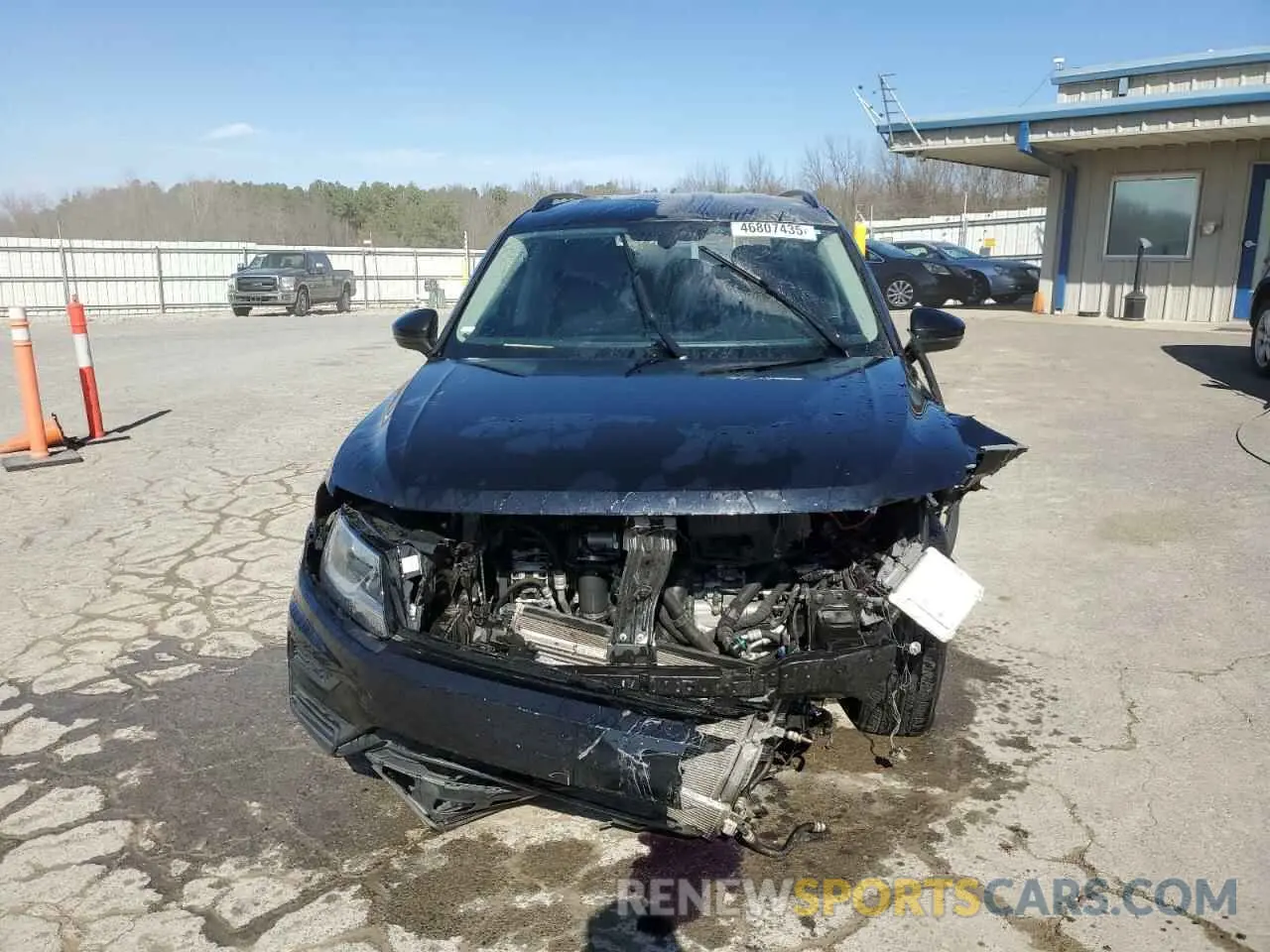 5 Photograph of a damaged car 3VV3B7AX2MM068817 VOLKSWAGEN TIGUAN 2021