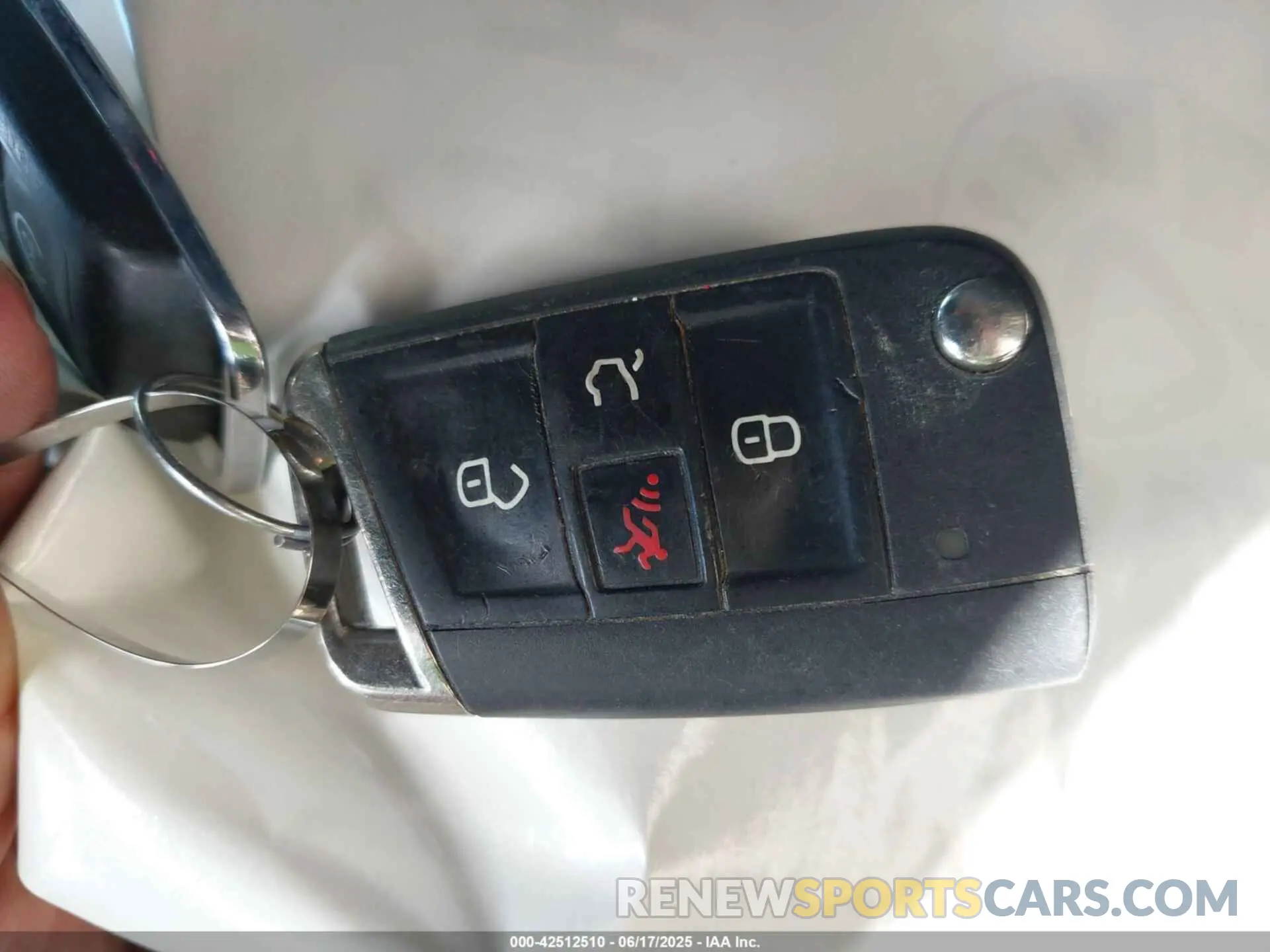 11 Photograph of a damaged car 3VV3B7AX2MM083317 VOLKSWAGEN TIGUAN 2021