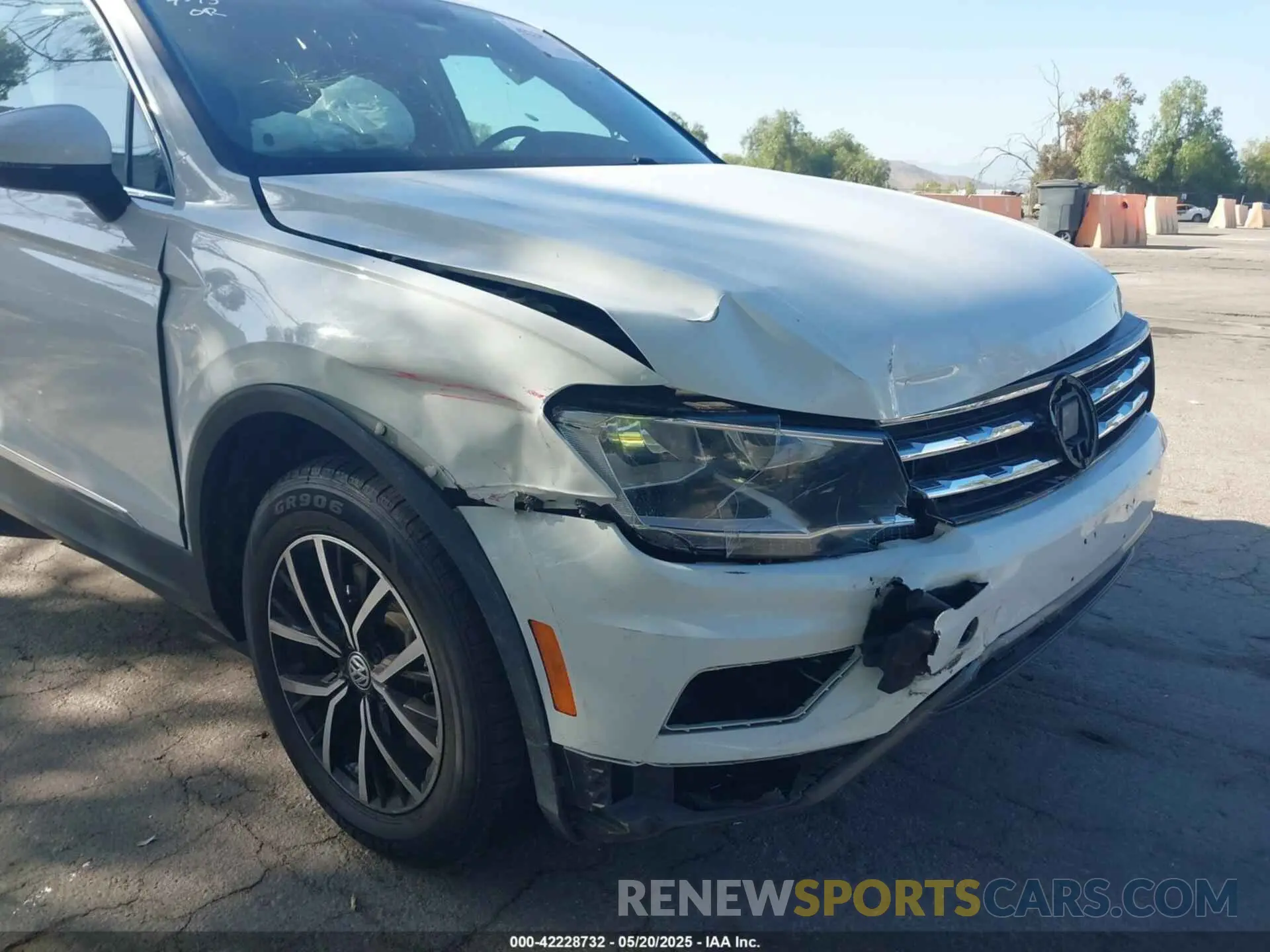 6 Photograph of a damaged car 3VV3B7AX3MM038340 VOLKSWAGEN TIGUAN 2021