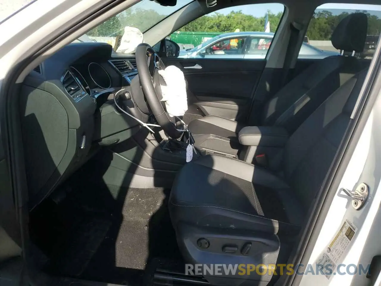 7 Photograph of a damaged car 3VV3B7AX3MM038550 VOLKSWAGEN TIGUAN 2021
