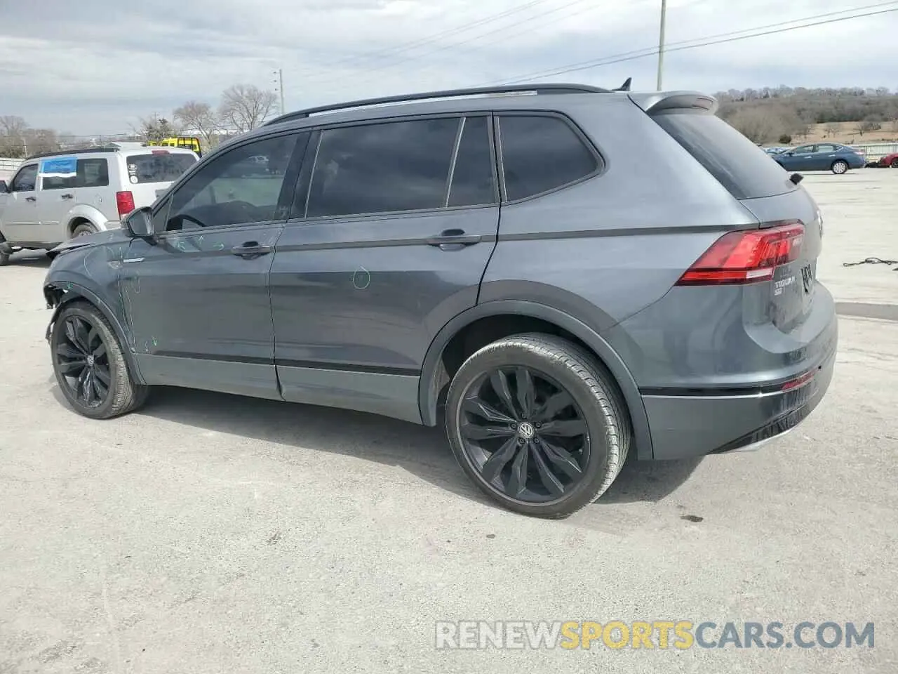 2 Photograph of a damaged car 3VV3B7AX3MM116051 VOLKSWAGEN TIGUAN 2021