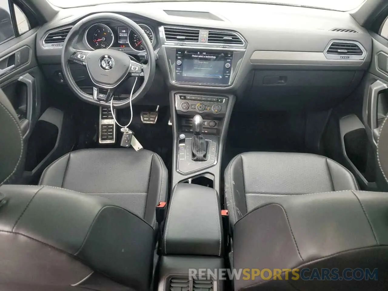 8 Photograph of a damaged car 3VV3B7AX3MM116051 VOLKSWAGEN TIGUAN 2021