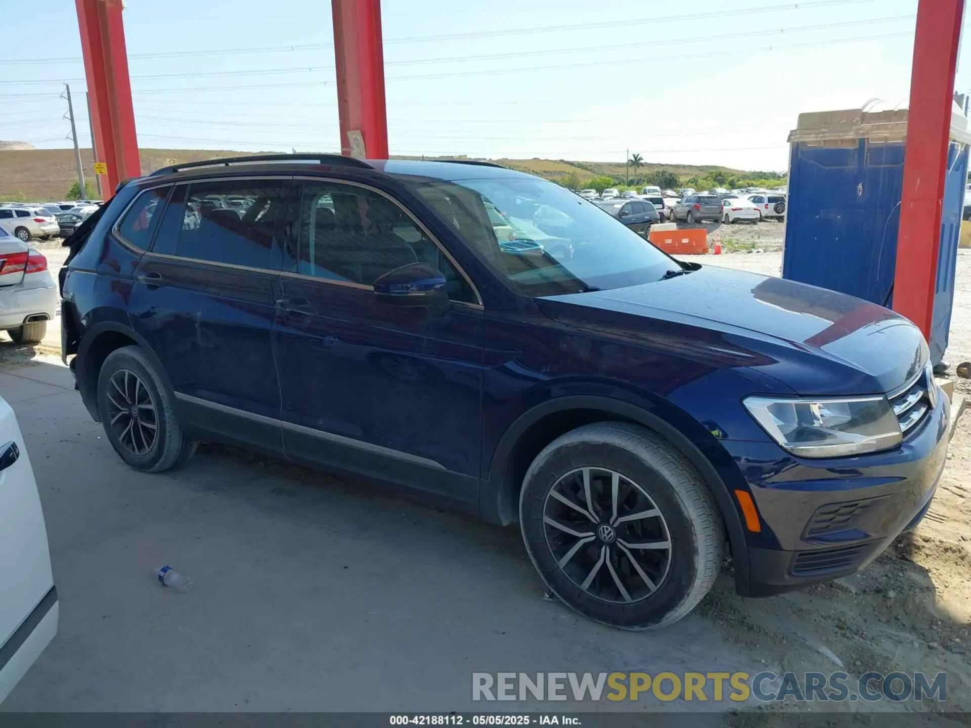 13 Photograph of a damaged car 3VV3B7AX4MM078345 VOLKSWAGEN TIGUAN 2021