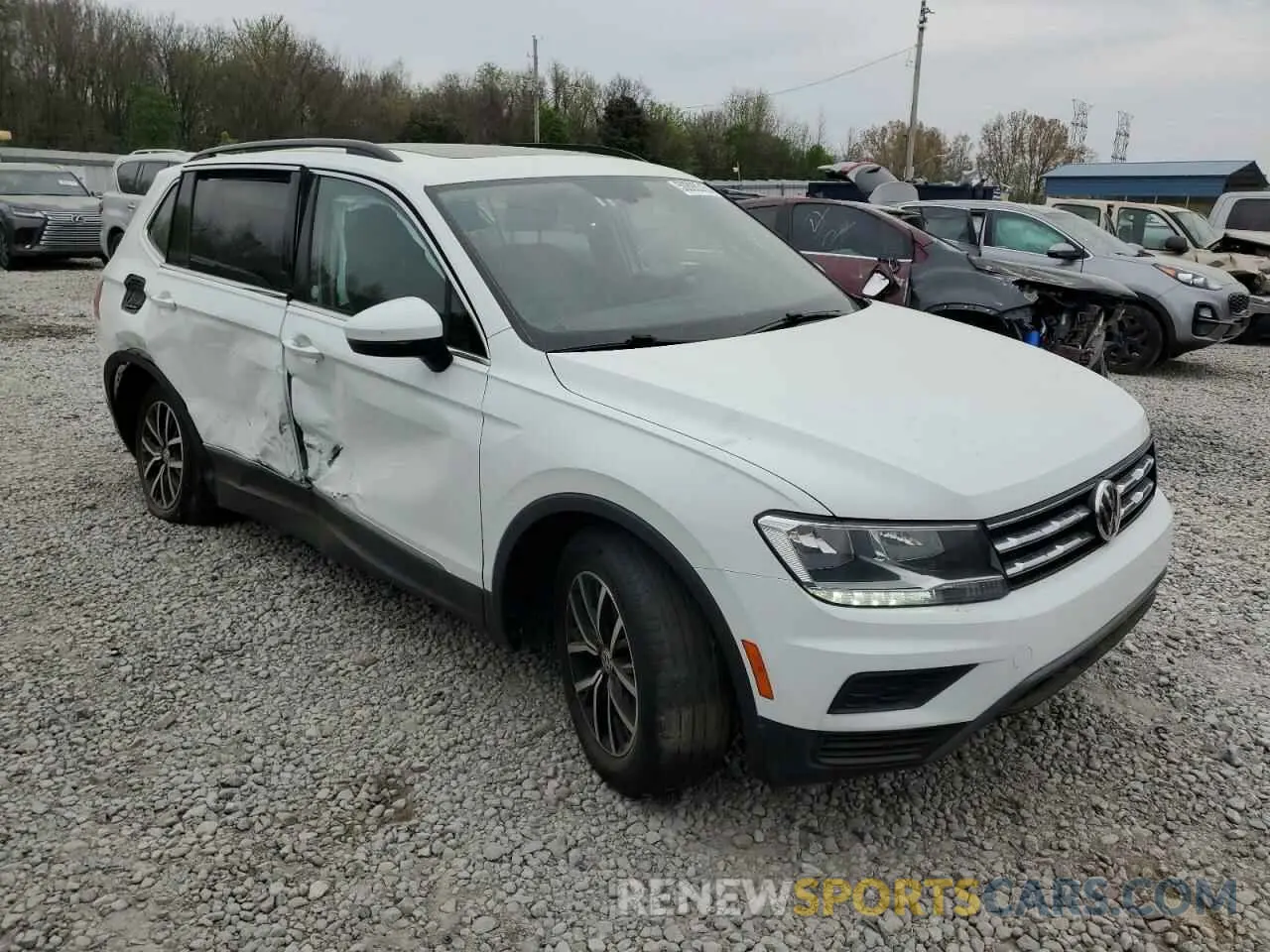 4 Photograph of a damaged car 3VV3B7AX4MM080130 VOLKSWAGEN TIGUAN 2021