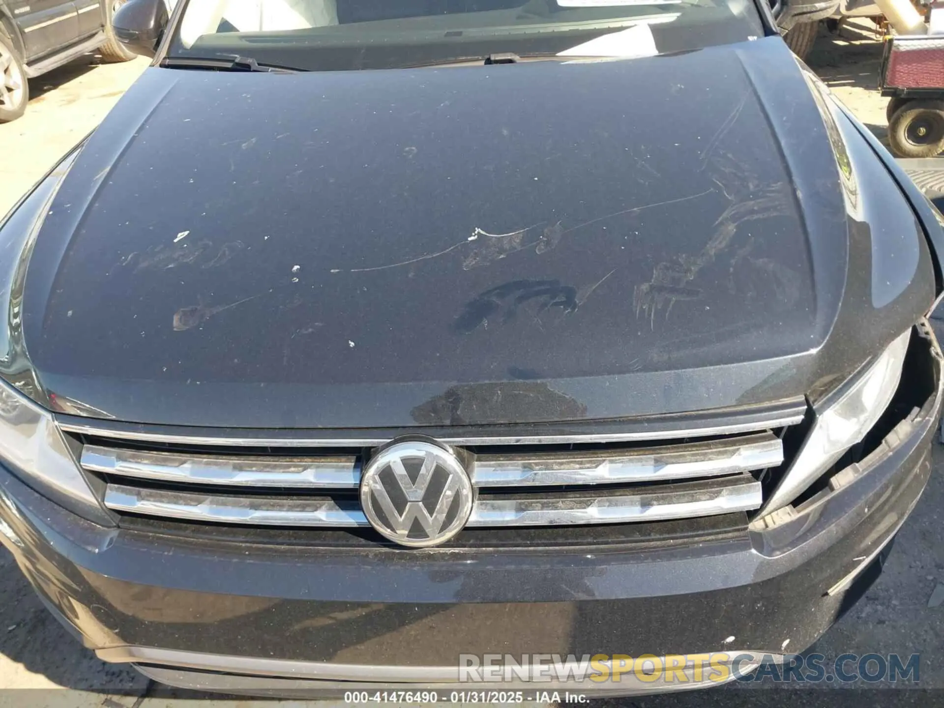 11 Photograph of a damaged car 3VV3B7AX4MM095811 VOLKSWAGEN TIGUAN 2021