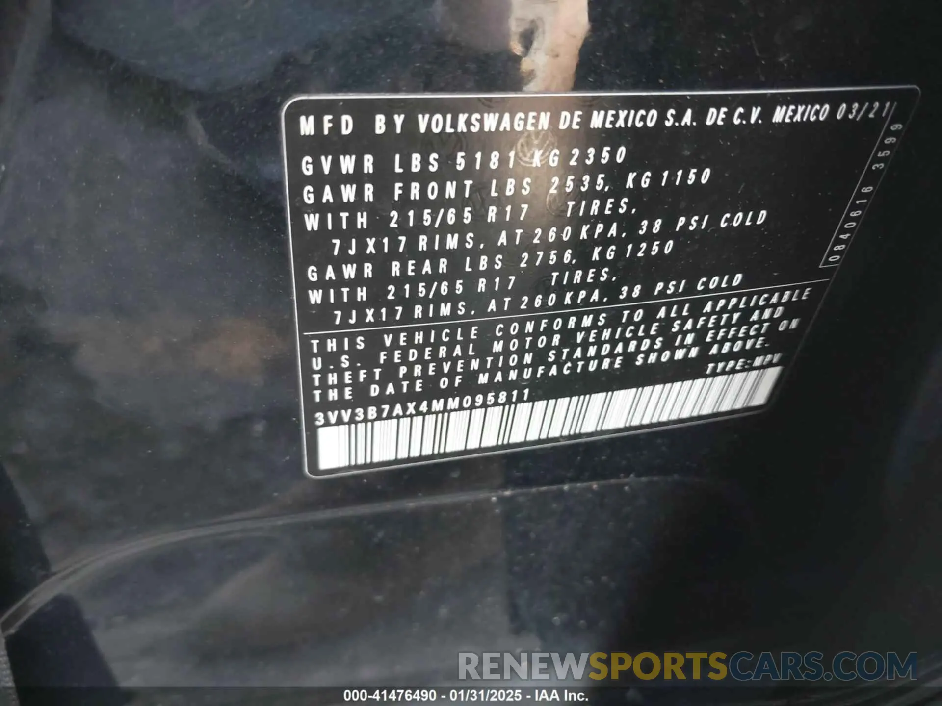 9 Photograph of a damaged car 3VV3B7AX4MM095811 VOLKSWAGEN TIGUAN 2021