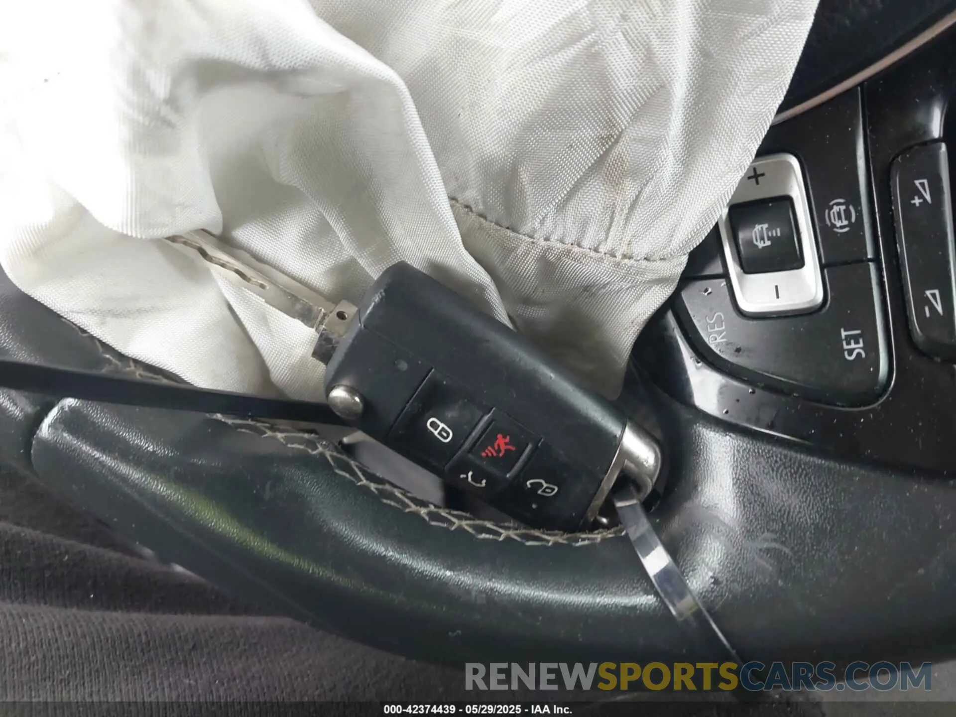11 Photograph of a damaged car 3VV3B7AX4MM114454 VOLKSWAGEN TIGUAN 2021