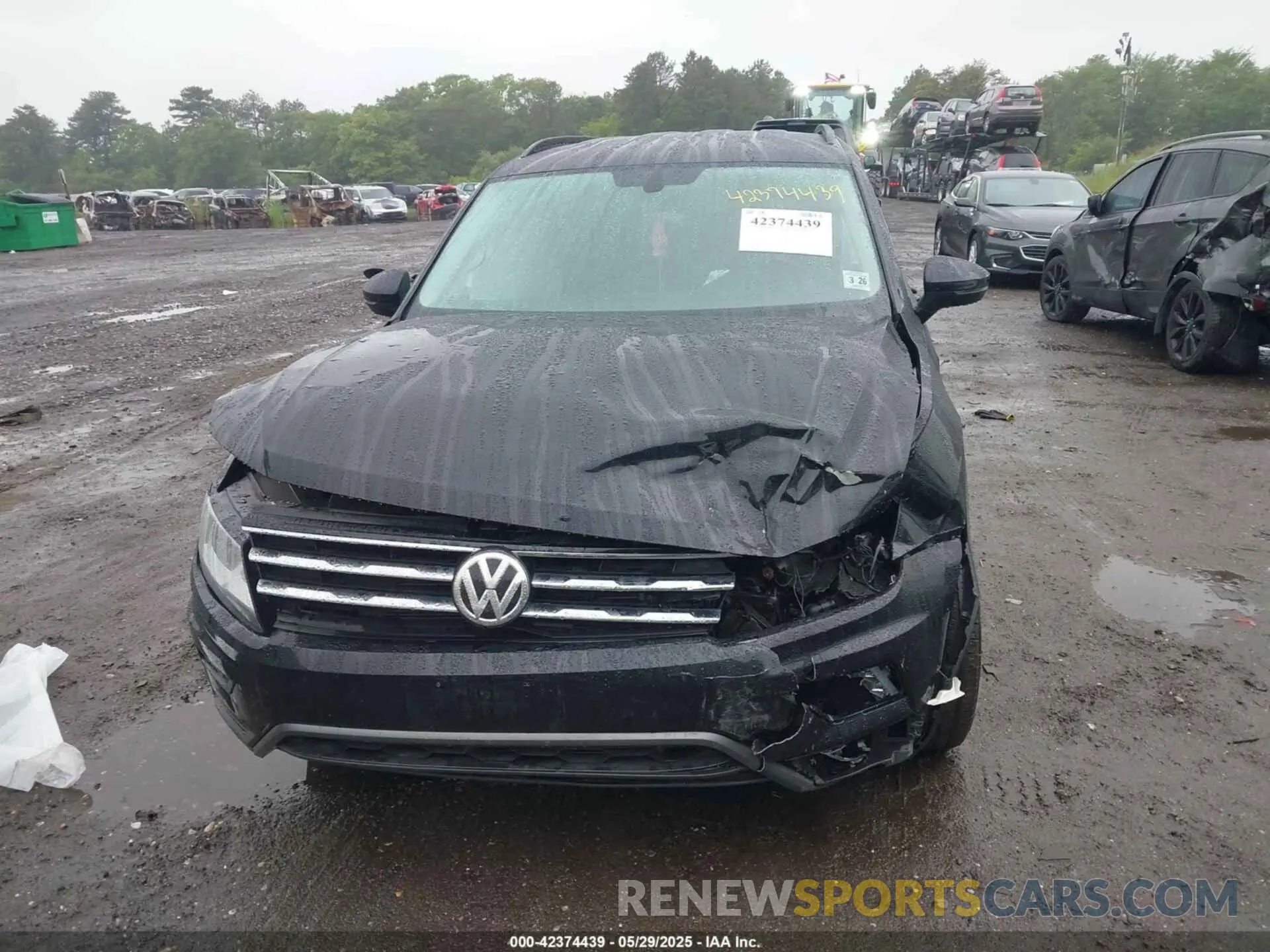 12 Photograph of a damaged car 3VV3B7AX4MM114454 VOLKSWAGEN TIGUAN 2021