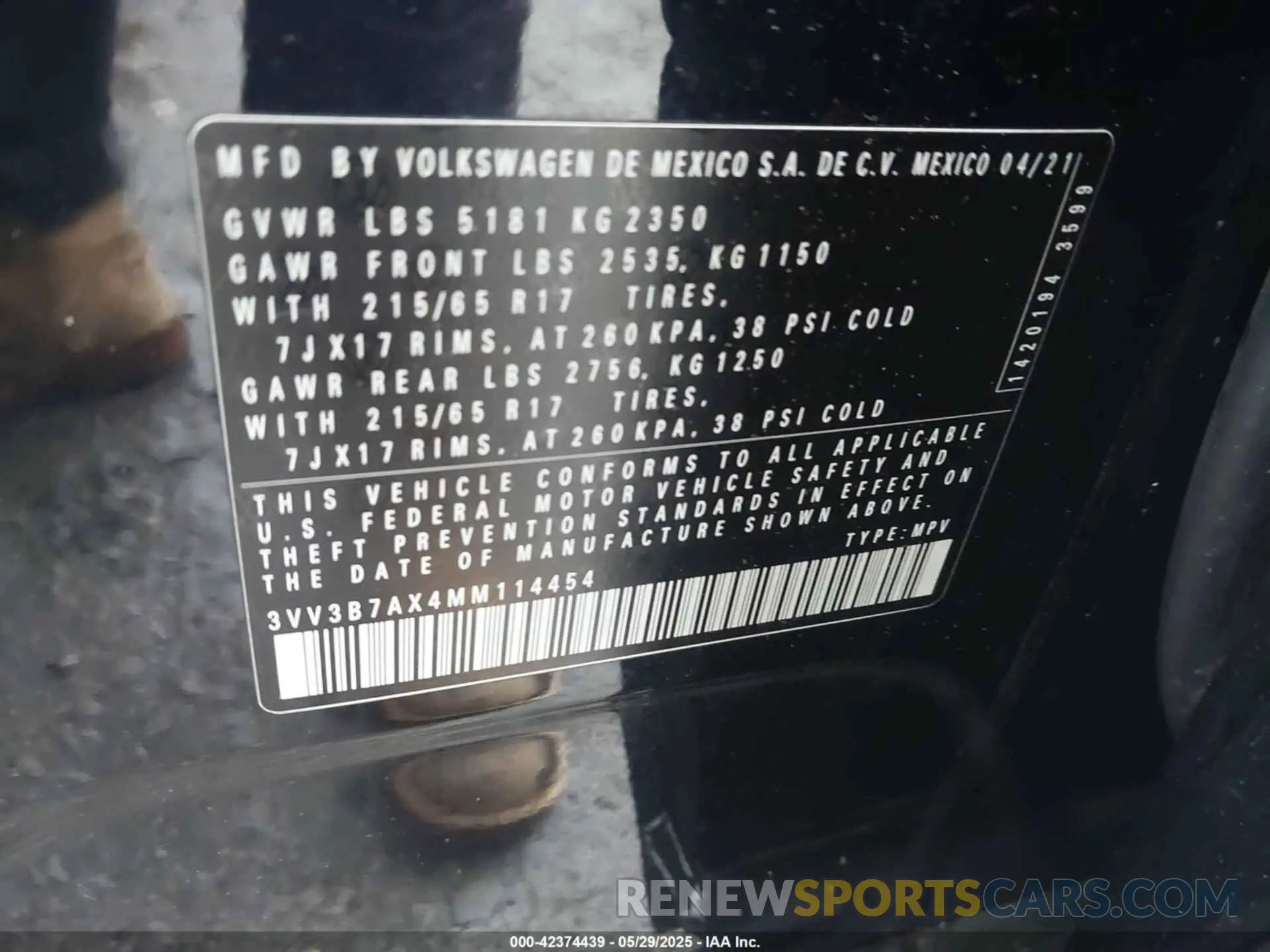 9 Photograph of a damaged car 3VV3B7AX4MM114454 VOLKSWAGEN TIGUAN 2021
