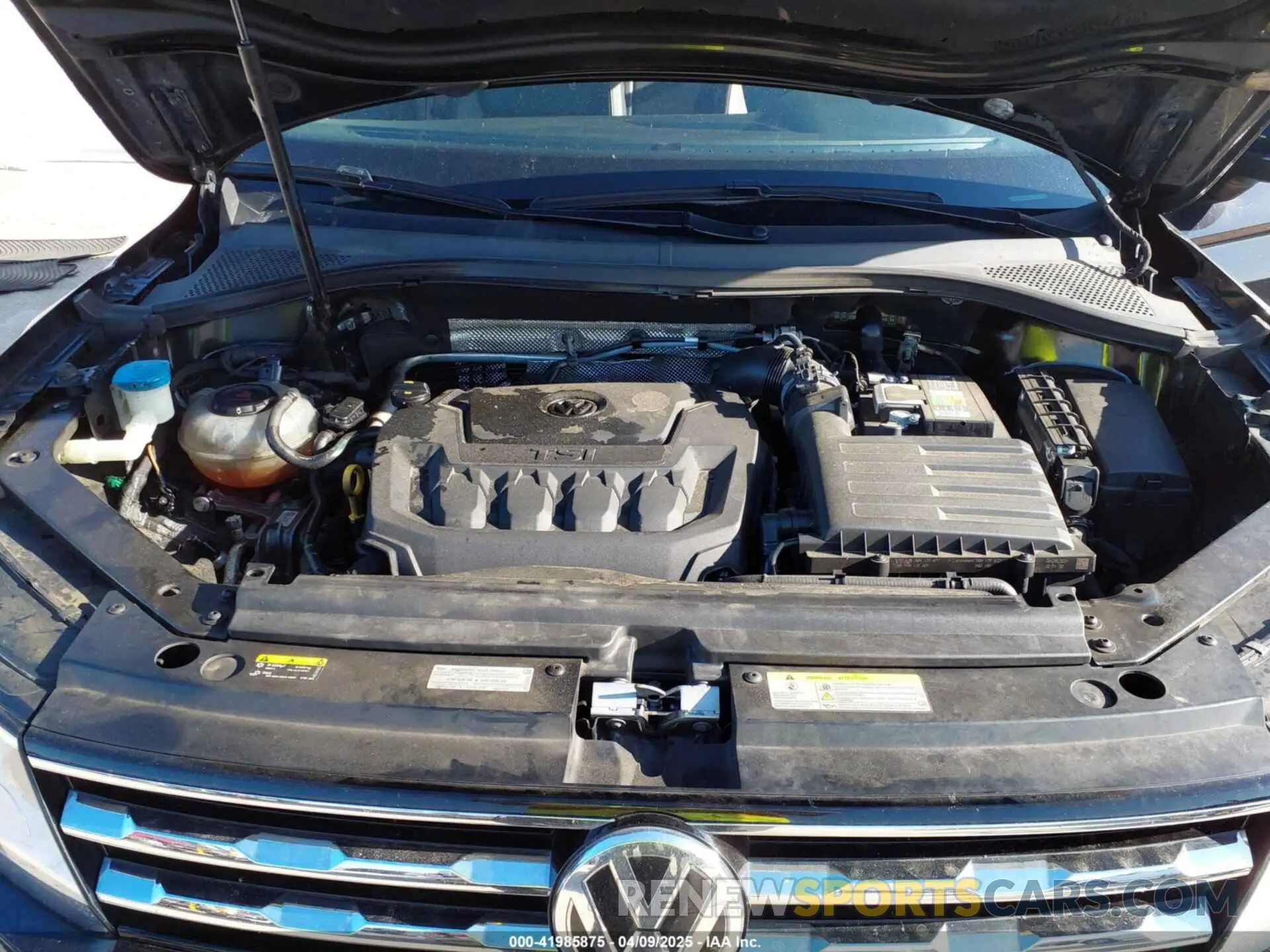 10 Photograph of a damaged car 3VV3B7AX4MM115359 VOLKSWAGEN TIGUAN 2021