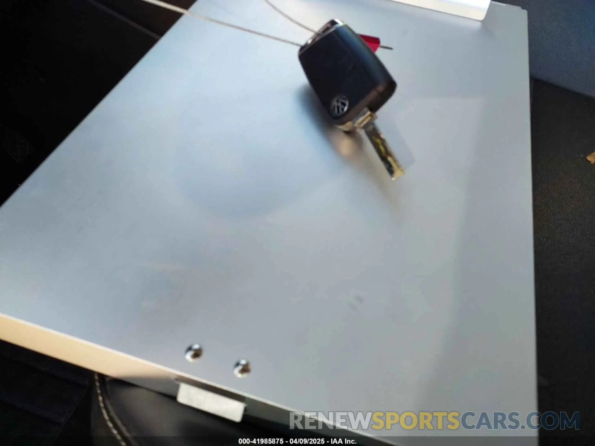 11 Photograph of a damaged car 3VV3B7AX4MM115359 VOLKSWAGEN TIGUAN 2021