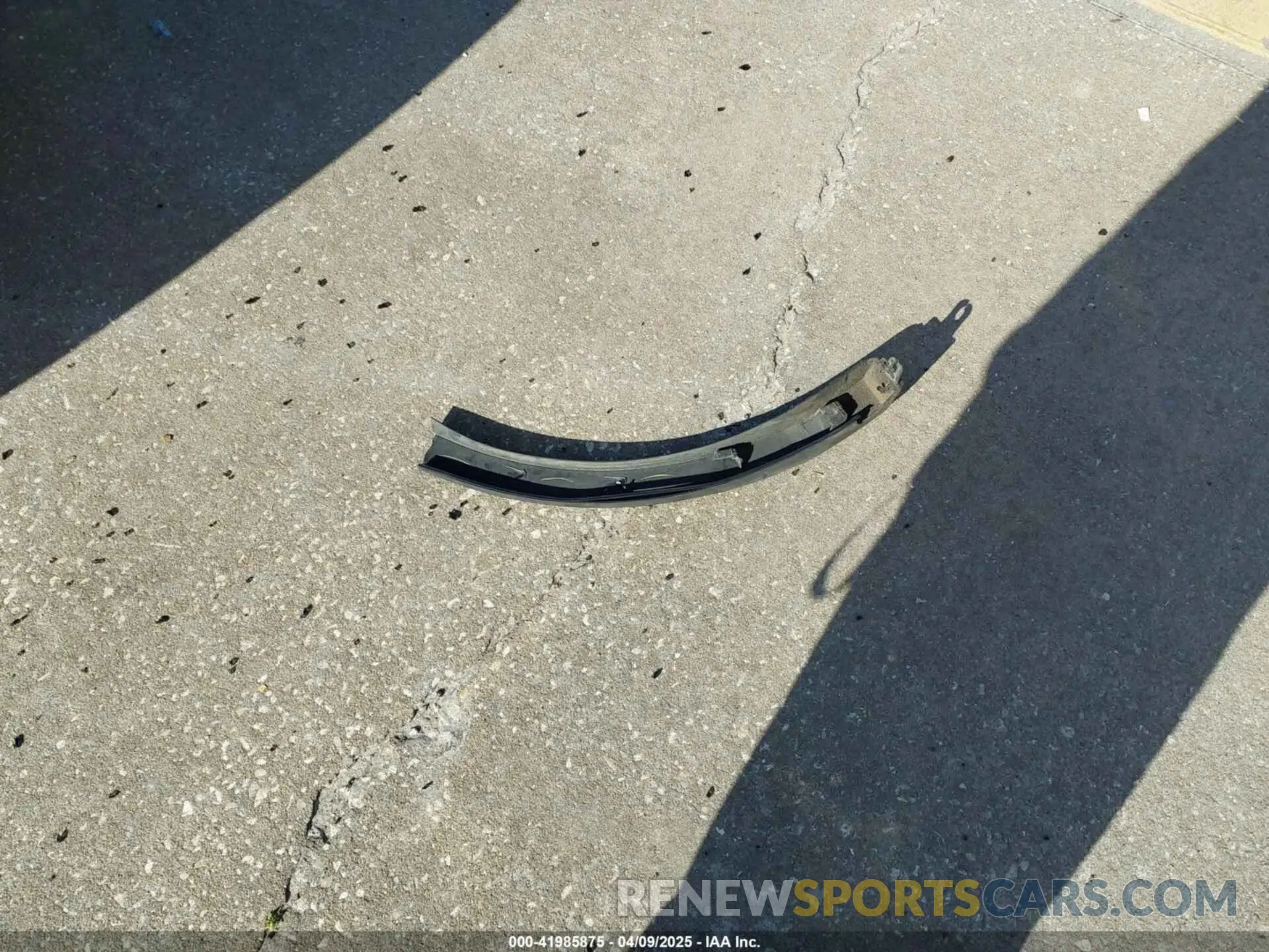 12 Photograph of a damaged car 3VV3B7AX4MM115359 VOLKSWAGEN TIGUAN 2021