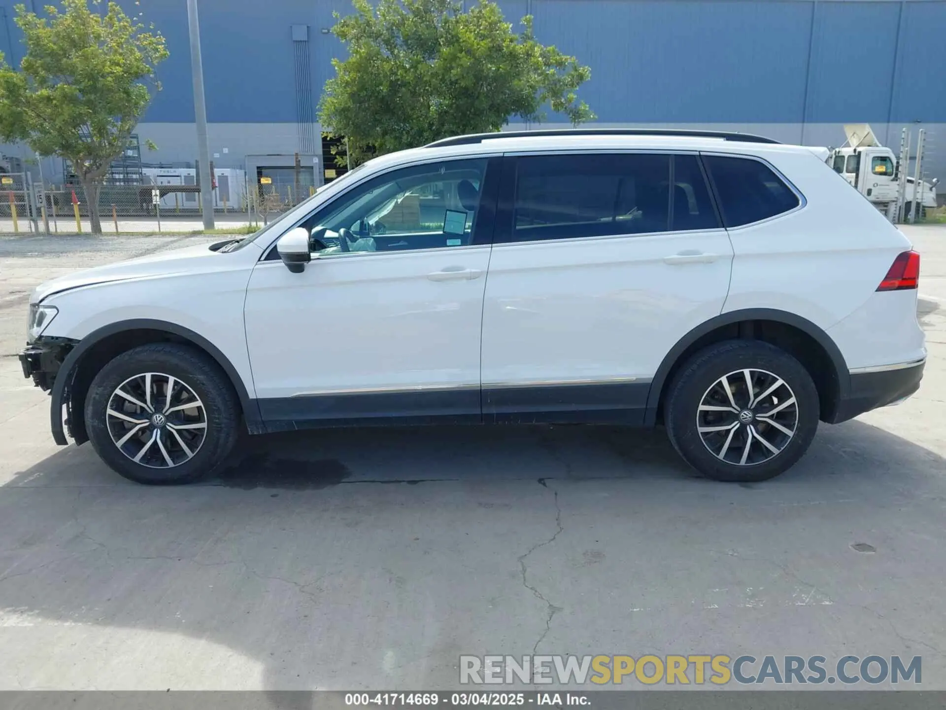 15 Photograph of a damaged car 3VV3B7AX5MM033611 VOLKSWAGEN TIGUAN 2021
