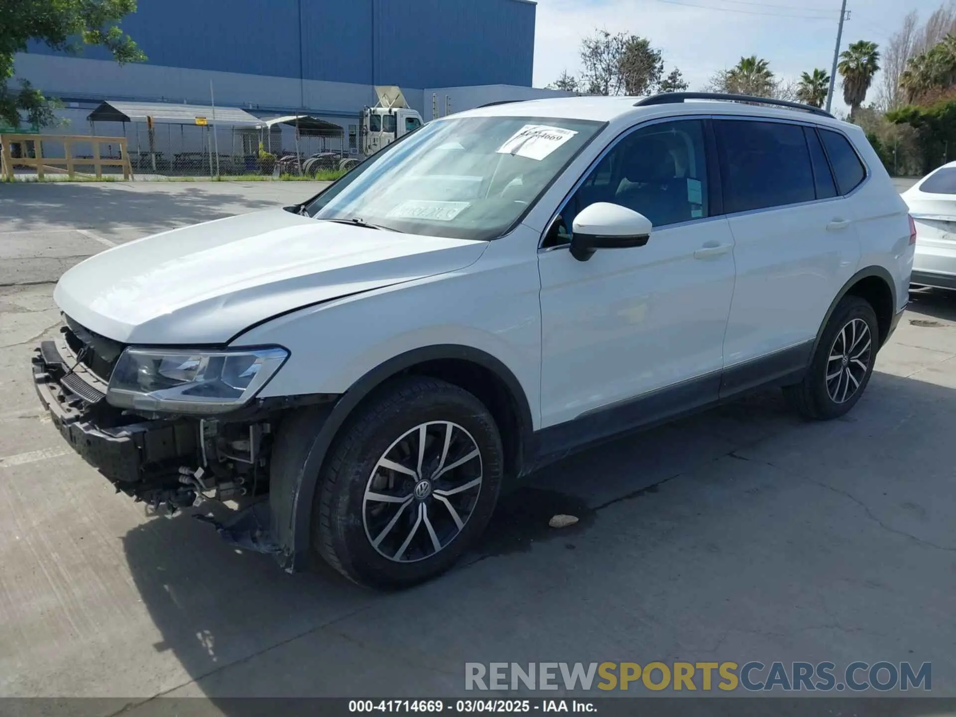 2 Photograph of a damaged car 3VV3B7AX5MM033611 VOLKSWAGEN TIGUAN 2021