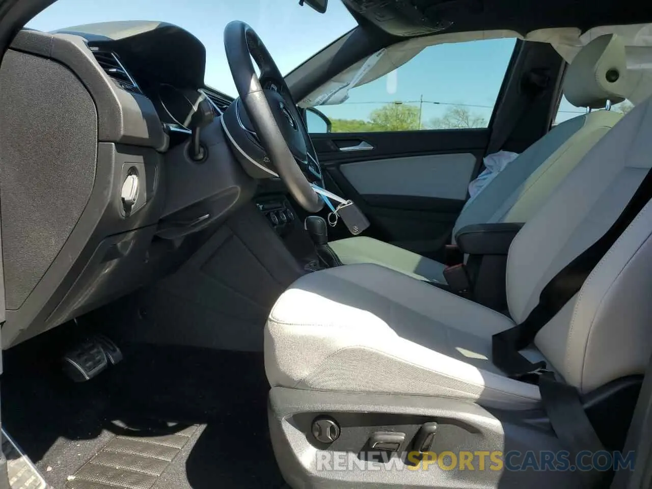 7 Photograph of a damaged car 3VV3B7AX5MM073784 VOLKSWAGEN TIGUAN 2021