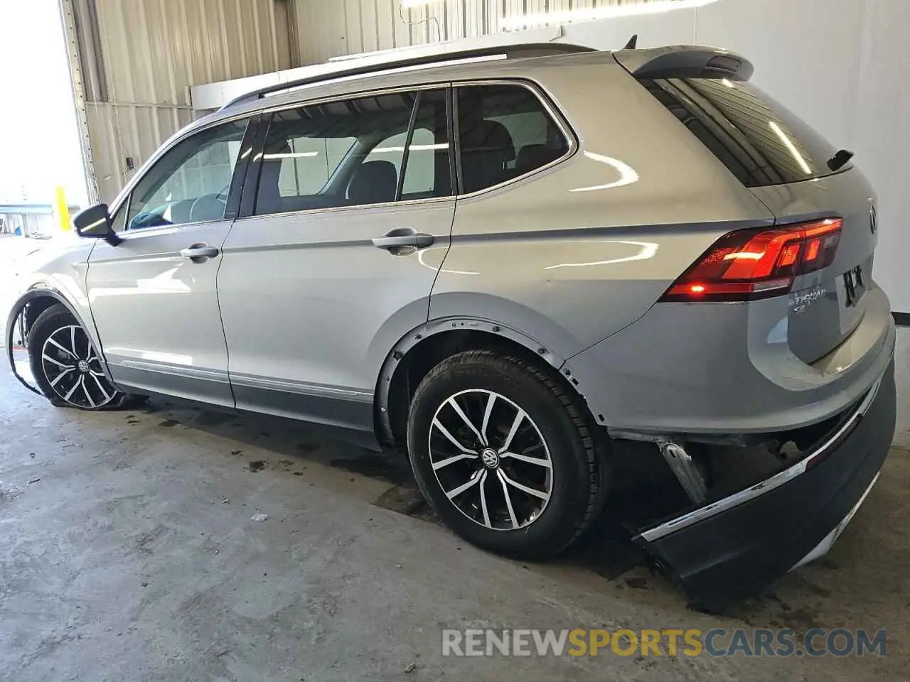 2 Photograph of a damaged car 3VV3B7AX5MM112244 VOLKSWAGEN TIGUAN 2021