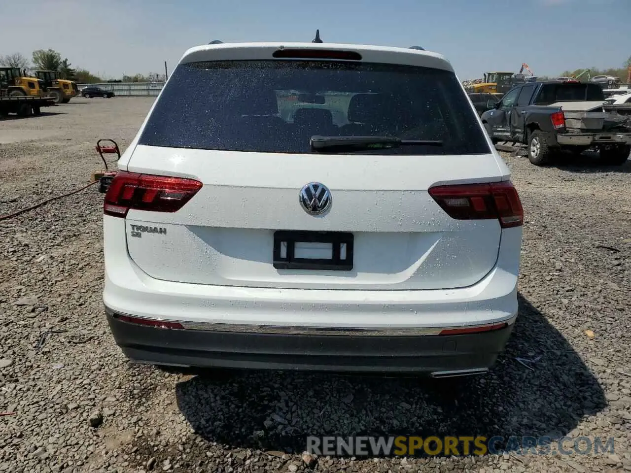 6 Photograph of a damaged car 3VV3B7AX6MM068304 VOLKSWAGEN TIGUAN 2021