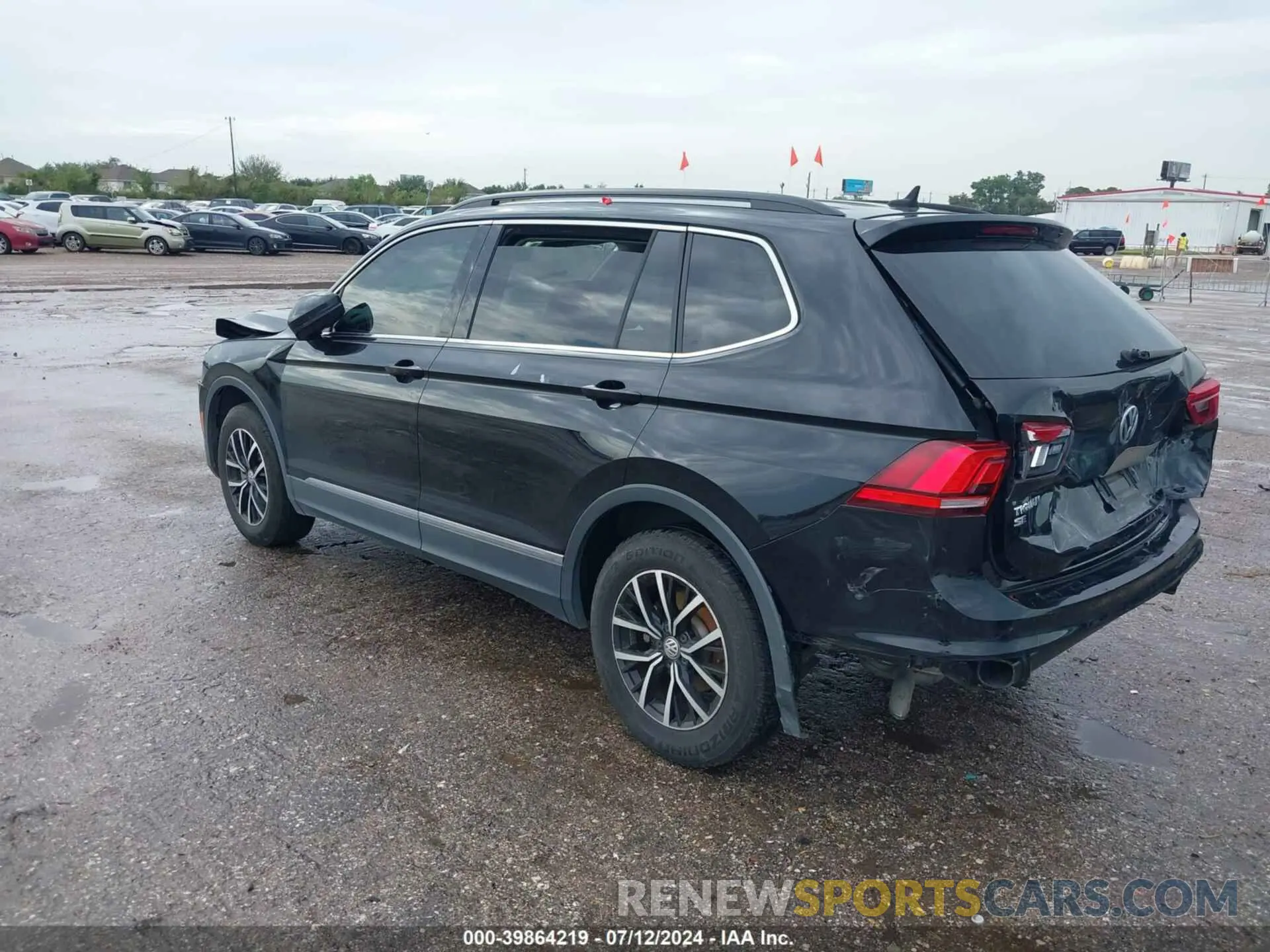 3 Photograph of a damaged car 3VV3B7AX7MM004286 VOLKSWAGEN TIGUAN 2021
