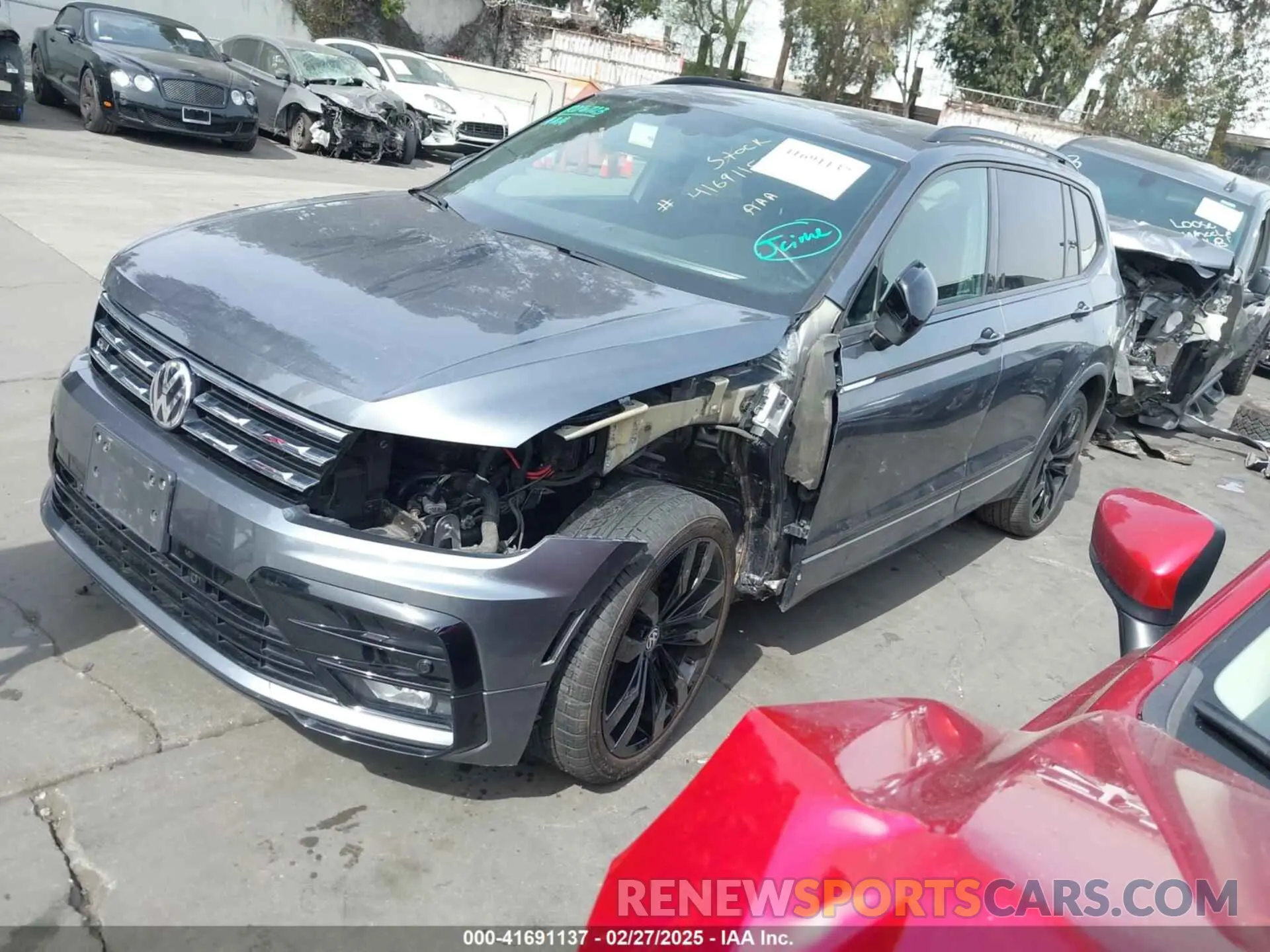 2 Photograph of a damaged car 3VV3B7AX7MM037871 VOLKSWAGEN TIGUAN 2021