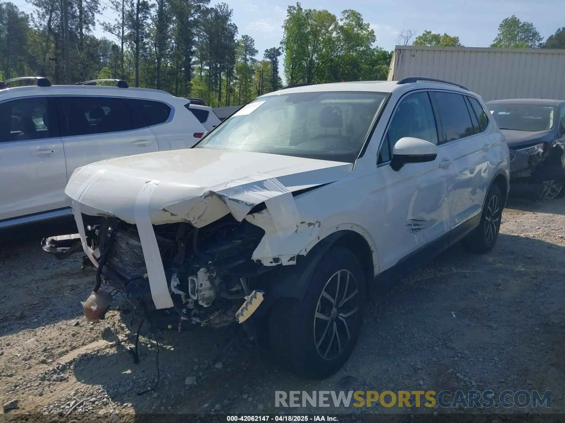 2 Photograph of a damaged car 3VV3B7AX7MM080266 VOLKSWAGEN TIGUAN 2021