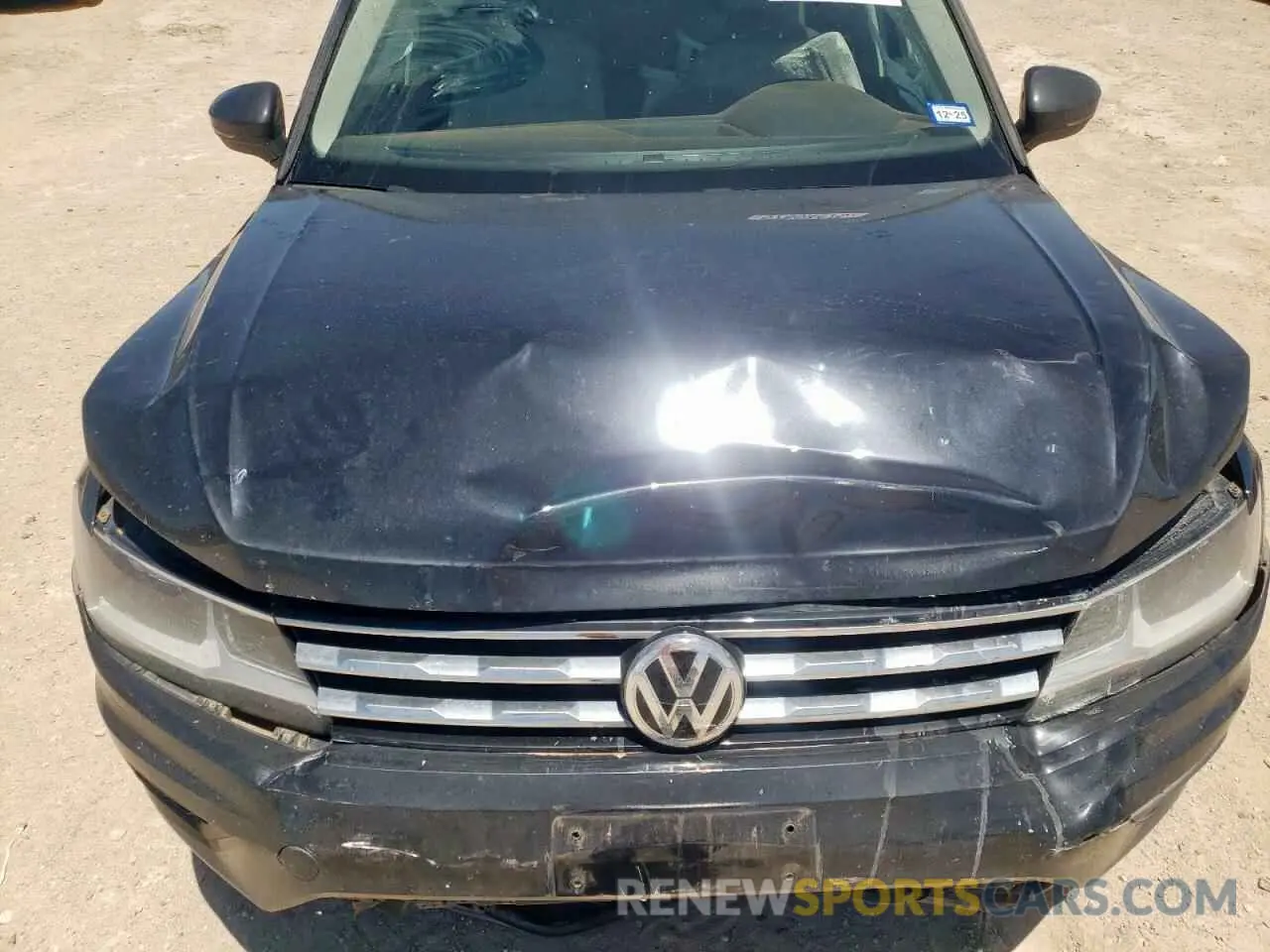 12 Photograph of a damaged car 3VV3B7AX8MM024773 VOLKSWAGEN TIGUAN 2021