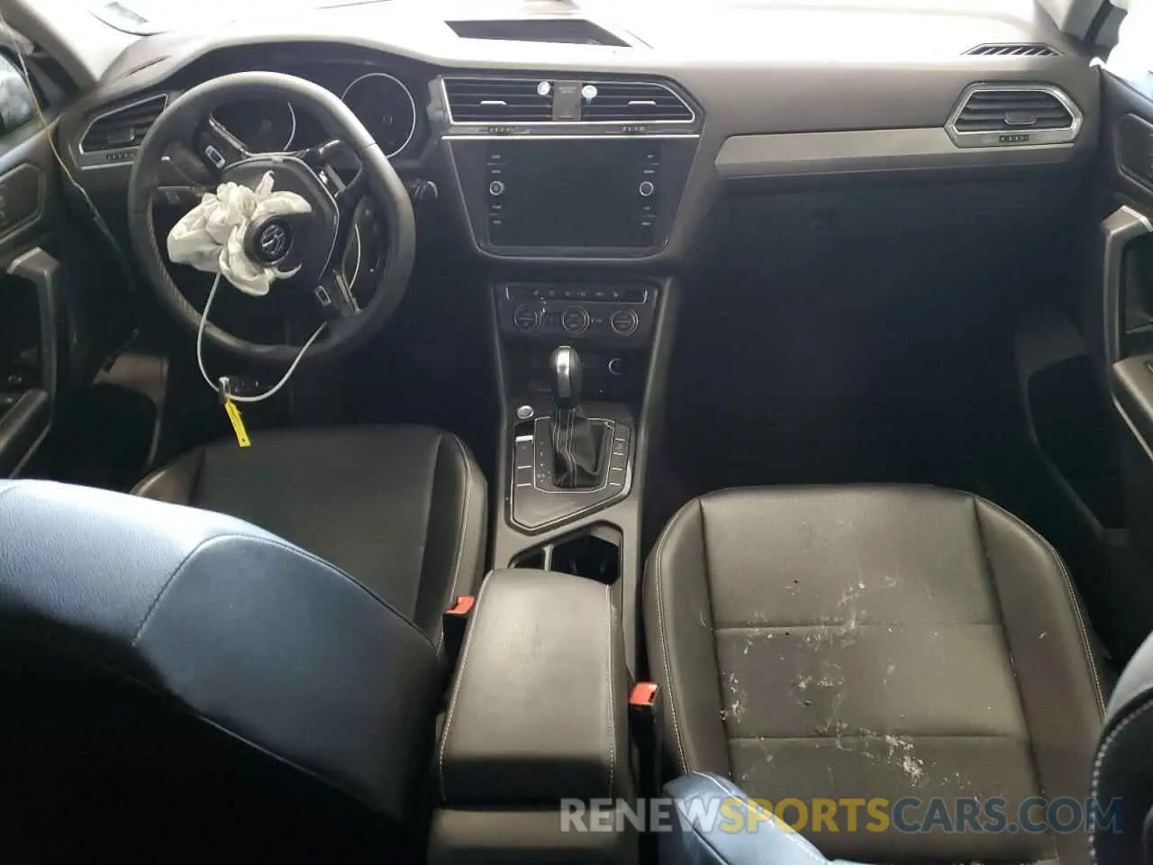8 Photograph of a damaged car 3VV3B7AX8MM026717 VOLKSWAGEN TIGUAN 2021
