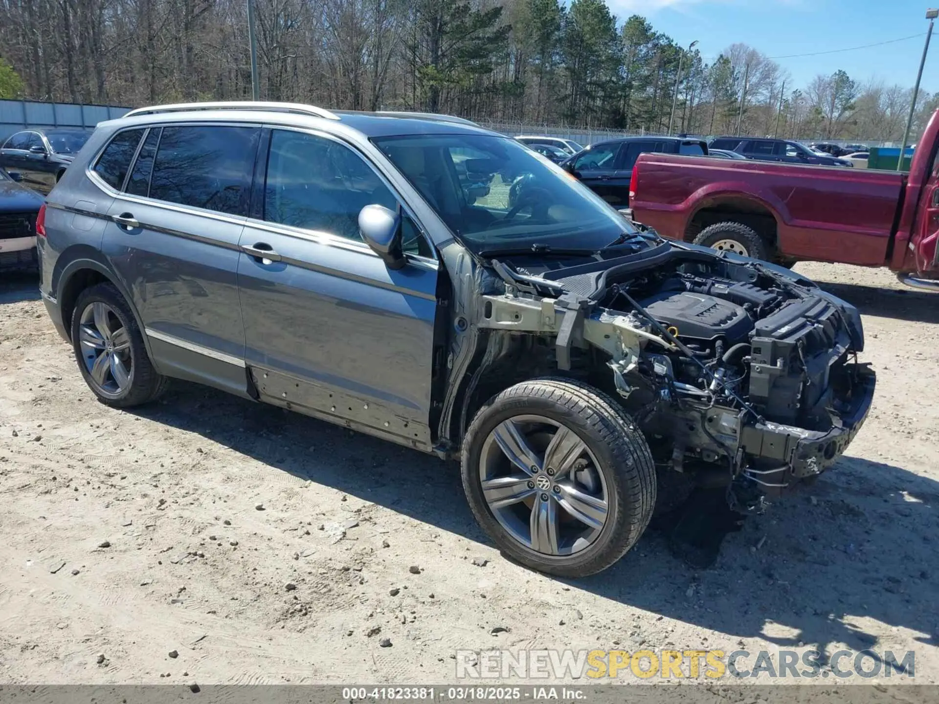 1 Photograph of a damaged car 3VV3B7AX8MM029357 VOLKSWAGEN TIGUAN 2021